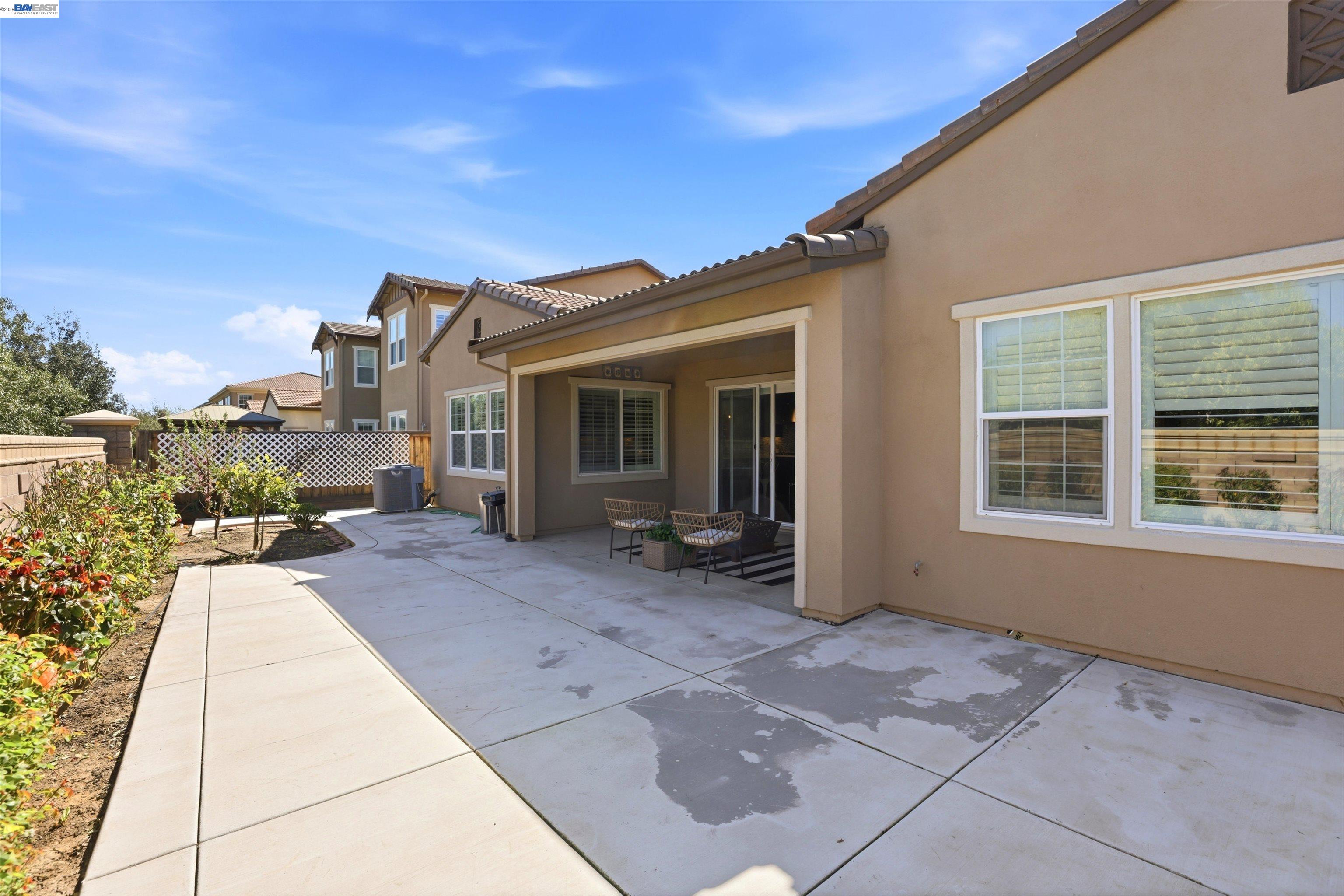 Detail Gallery Image 35 of 41 For 215 E Cara Ct, Mountain House,  CA 95391 - 3 Beds | 2/1 Baths