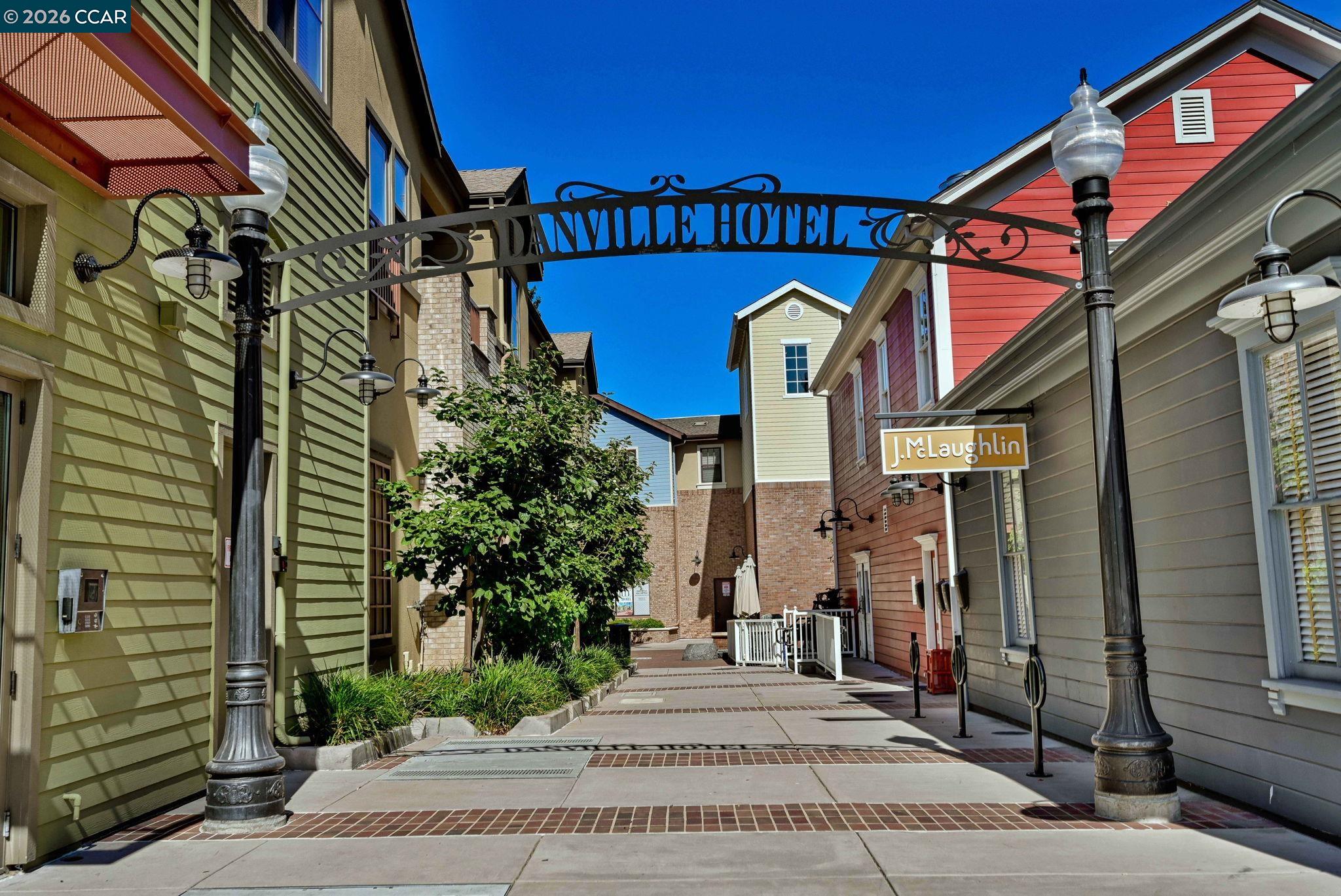 Detail Gallery Image 24 of 30 For 111 W Prospect Ave. #205,  Danville,  CA 94526 - 1 Beds | 1/1 Baths