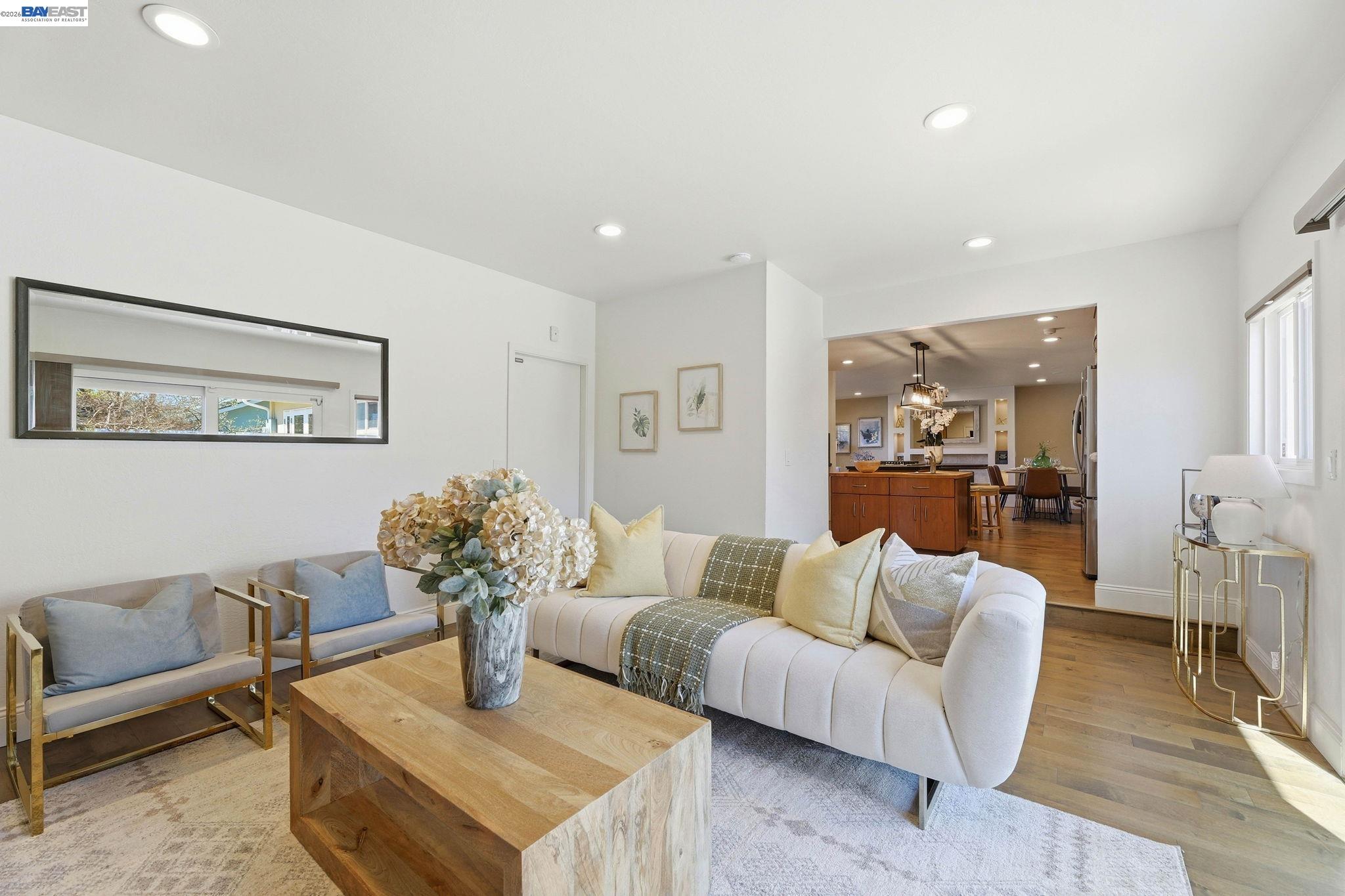 Detail Gallery Image 15 of 38 For 5494 Sharon Ln, San Jose,  CA 95124 - 3 Beds | 2 Baths