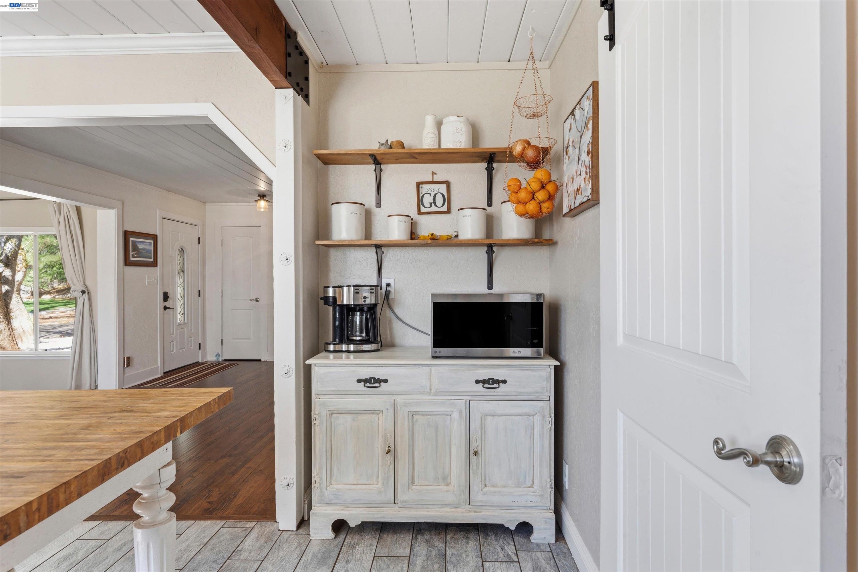 Detail Gallery Image 15 of 44 For 20140 Redwood Dr, Foresthill,  CA 95631 - 3 Beds | 2 Baths