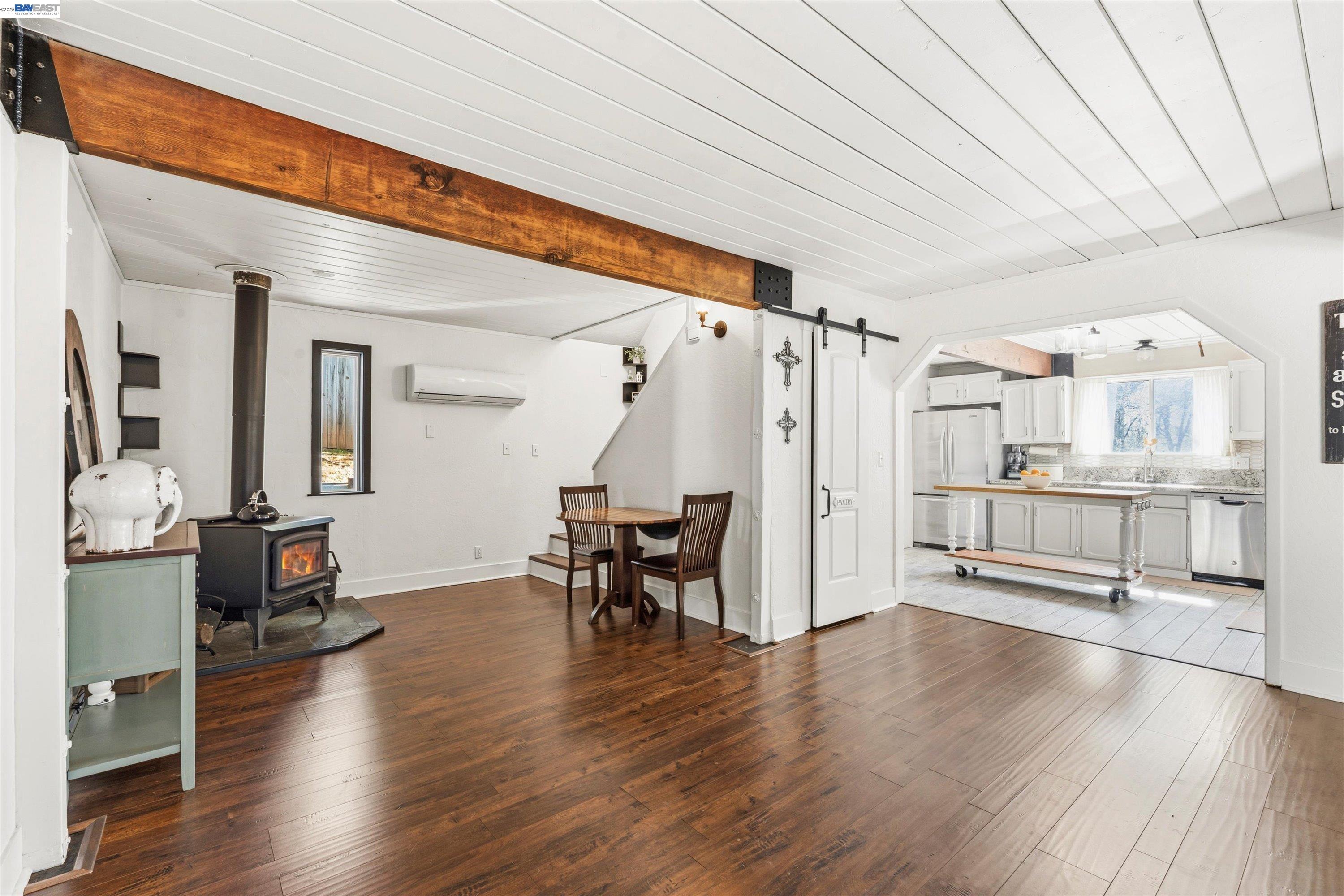 Detail Gallery Image 16 of 44 For 20140 Redwood Dr, Foresthill,  CA 95631 - 3 Beds | 2 Baths