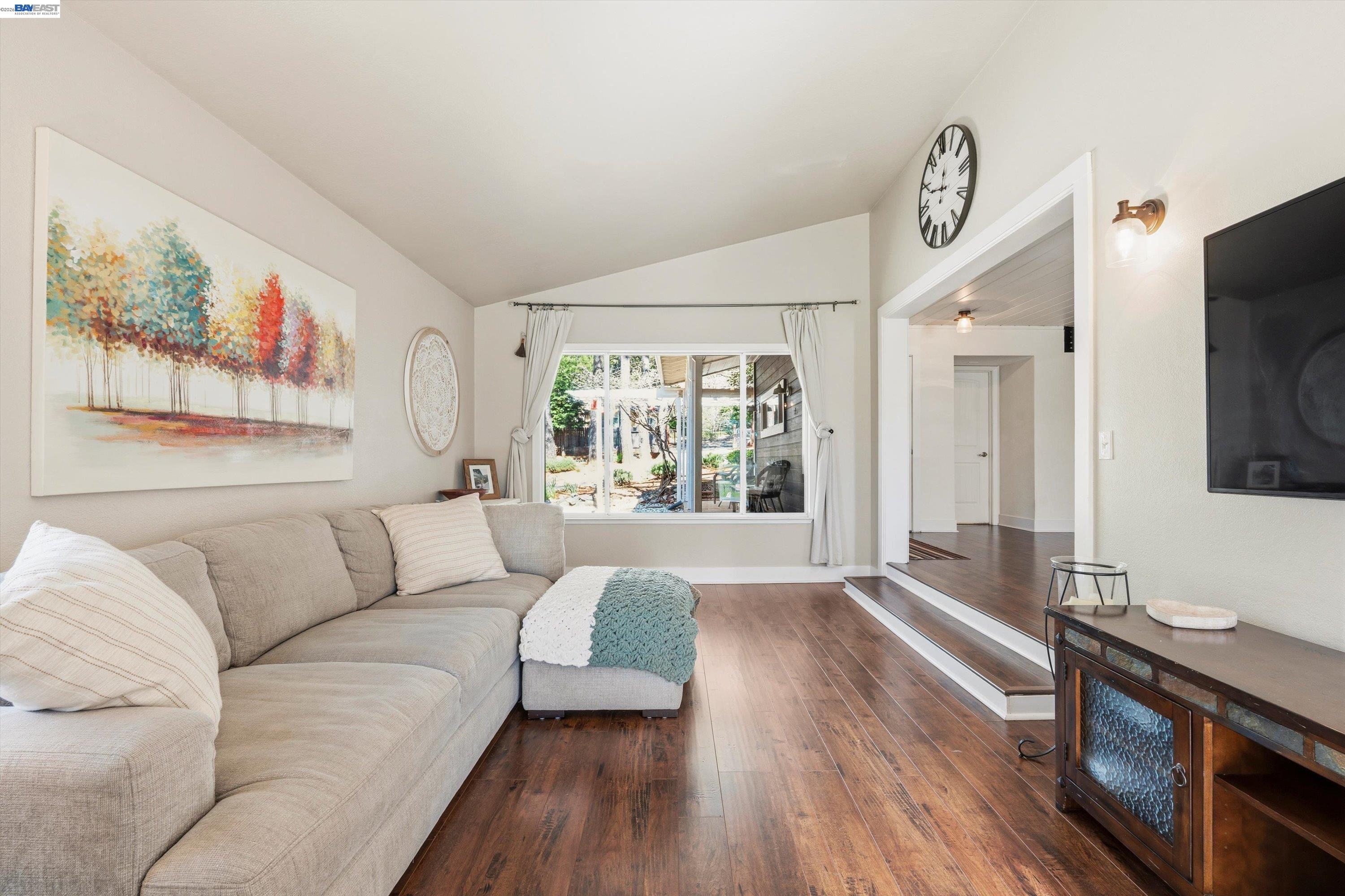 Detail Gallery Image 19 of 44 For 20140 Redwood Dr, Foresthill,  CA 95631 - 3 Beds | 2 Baths