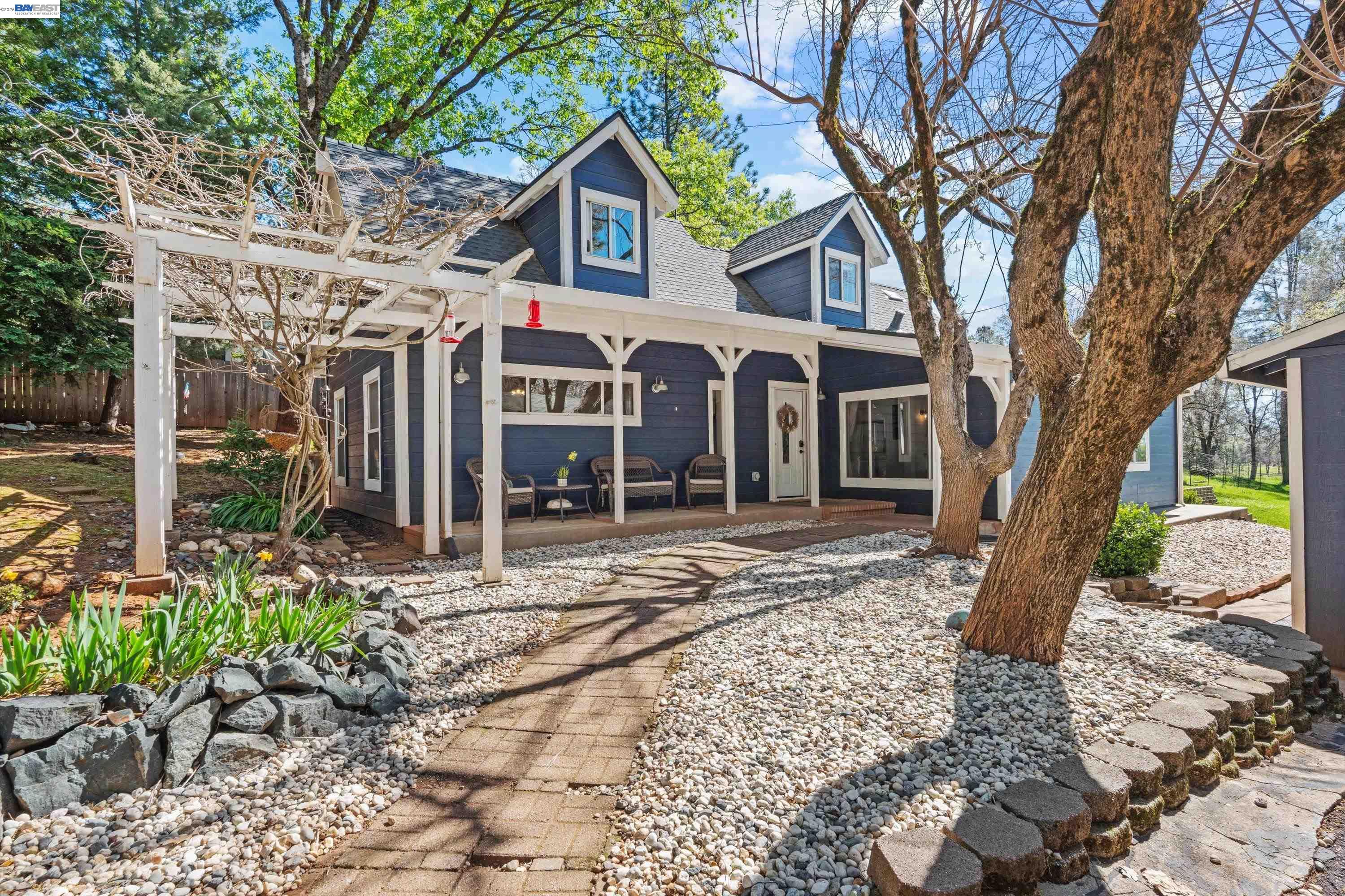 Detail Gallery Image 6 of 44 For 20140 Redwood Dr, Foresthill,  CA 95631 - 3 Beds | 2 Baths