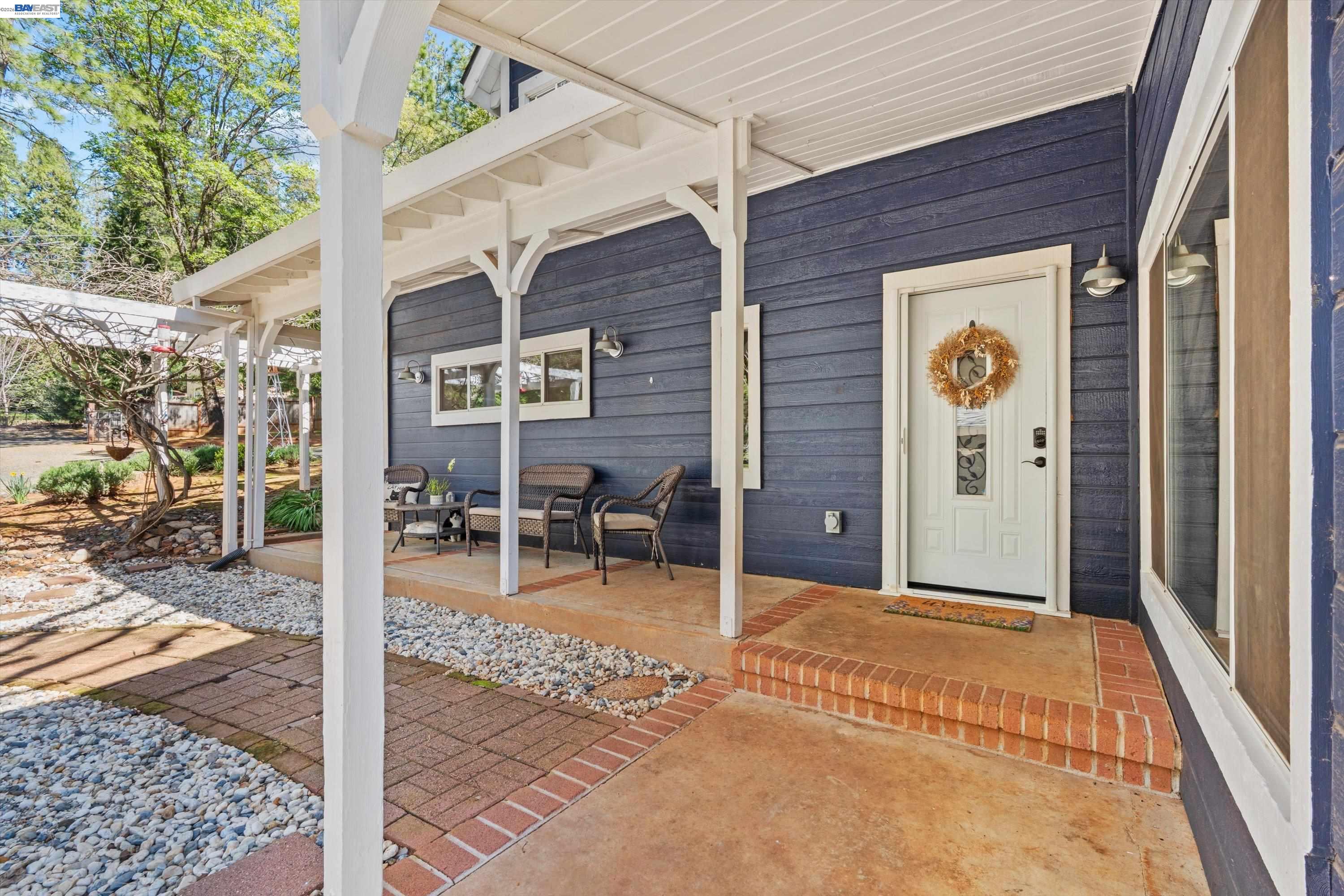 Detail Gallery Image 8 of 44 For 20140 Redwood Dr, Foresthill,  CA 95631 - 3 Beds | 2 Baths