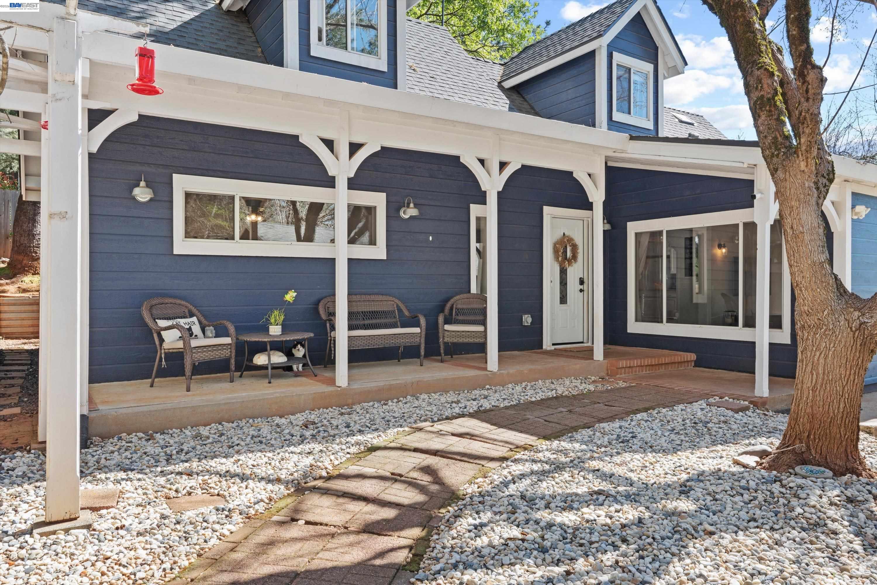 Detail Gallery Image 9 of 44 For 20140 Redwood Dr, Foresthill,  CA 95631 - 3 Beds | 2 Baths