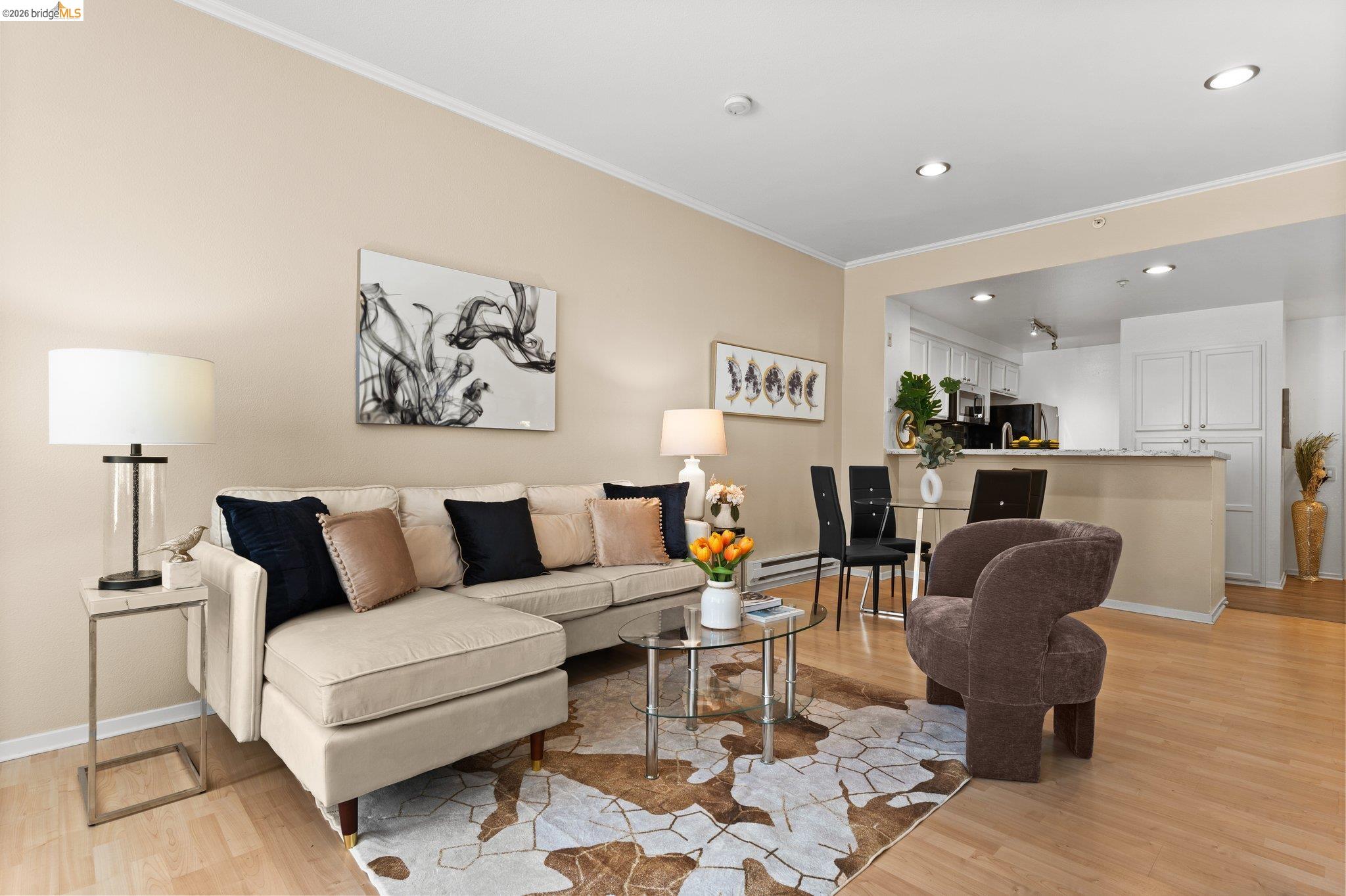 Detail Gallery Image 14 of 34 For 280 Caldecott Ln #101,  Oakland,  CA 94618 - 1 Beds | 1 Baths