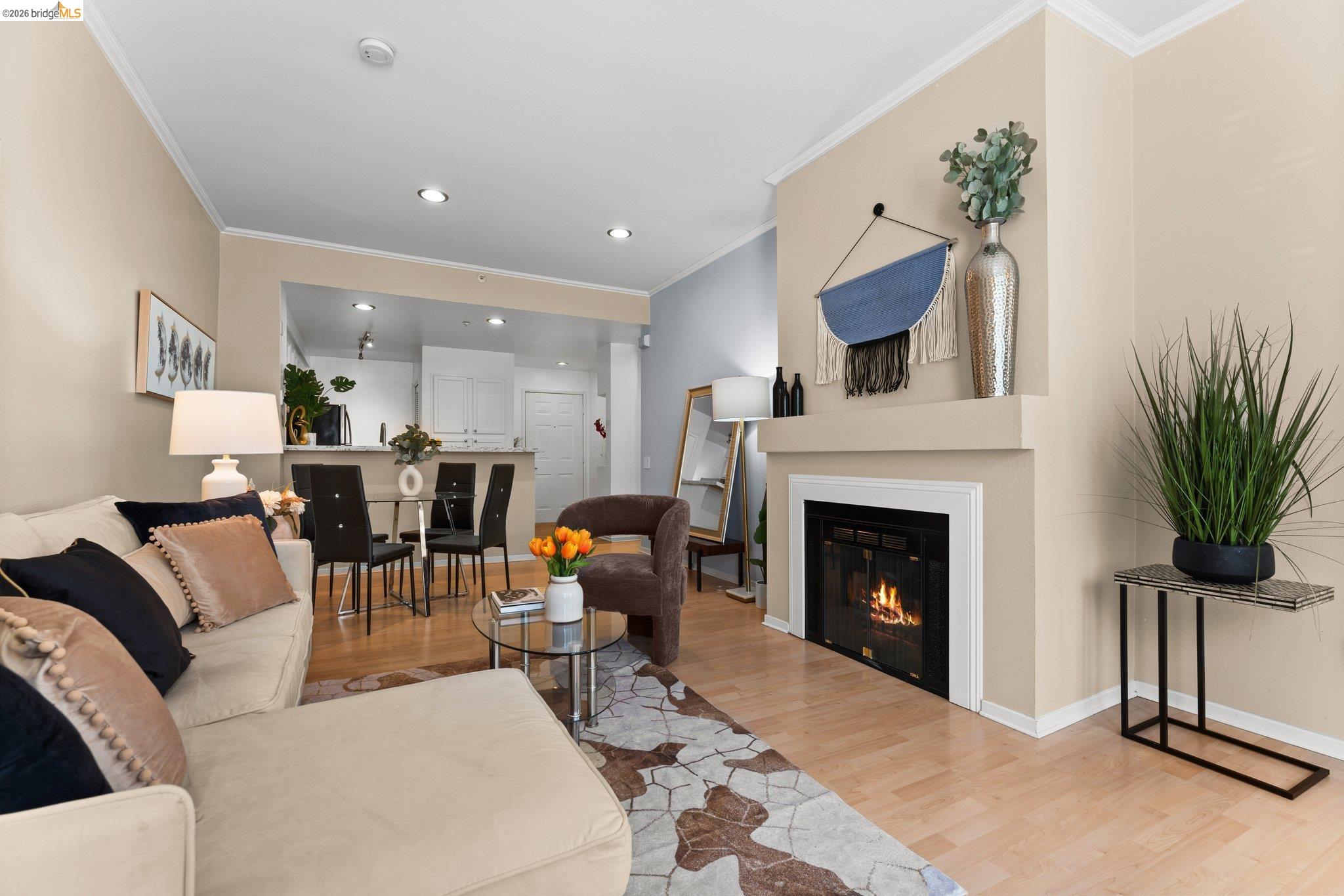 Detail Gallery Image 16 of 34 For 280 Caldecott Ln #101,  Oakland,  CA 94618 - 1 Beds | 1 Baths