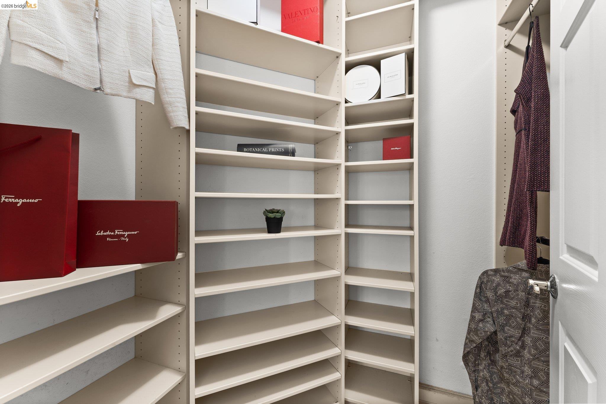 Detail Gallery Image 24 of 34 For 280 Caldecott Ln #101,  Oakland,  CA 94618 - 1 Beds | 1 Baths