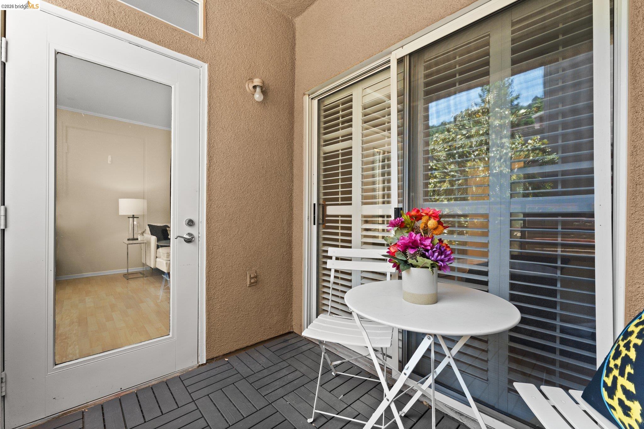 Detail Gallery Image 26 of 34 For 280 Caldecott Ln #101,  Oakland,  CA 94618 - 1 Beds | 1 Baths