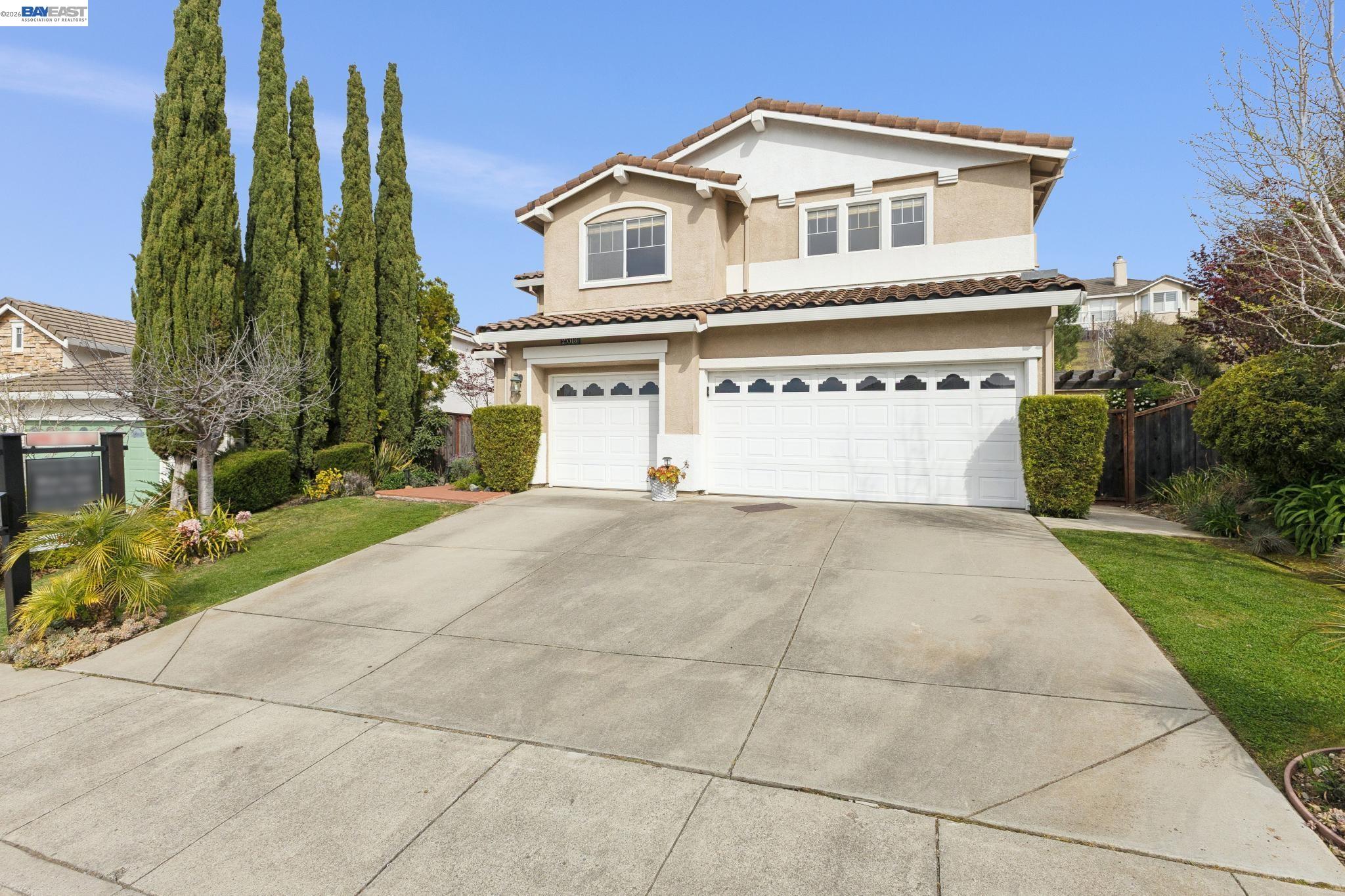 Detail Gallery Image 2 of 51 For 25318 Buckeye Dr, Castro Valley,  CA 94552 - 4 Beds | 3 Baths
