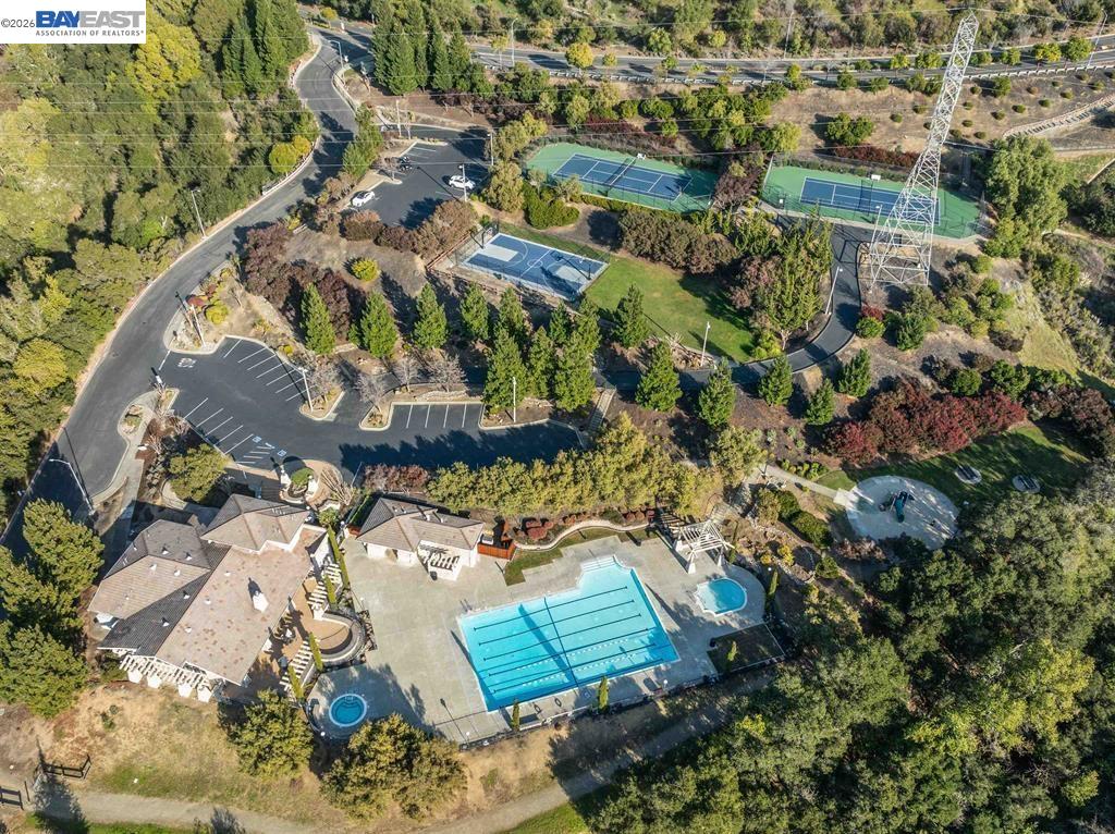 Detail Gallery Image 45 of 51 For 25318 Buckeye Dr, Castro Valley,  CA 94552 - 4 Beds | 3 Baths