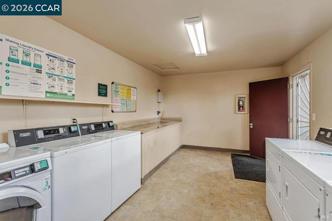 Detail Gallery Image 16 of 21 For 1333 N Camino Alto #248,  Vallejo,  CA 94589 - 3 Beds | 2 Baths