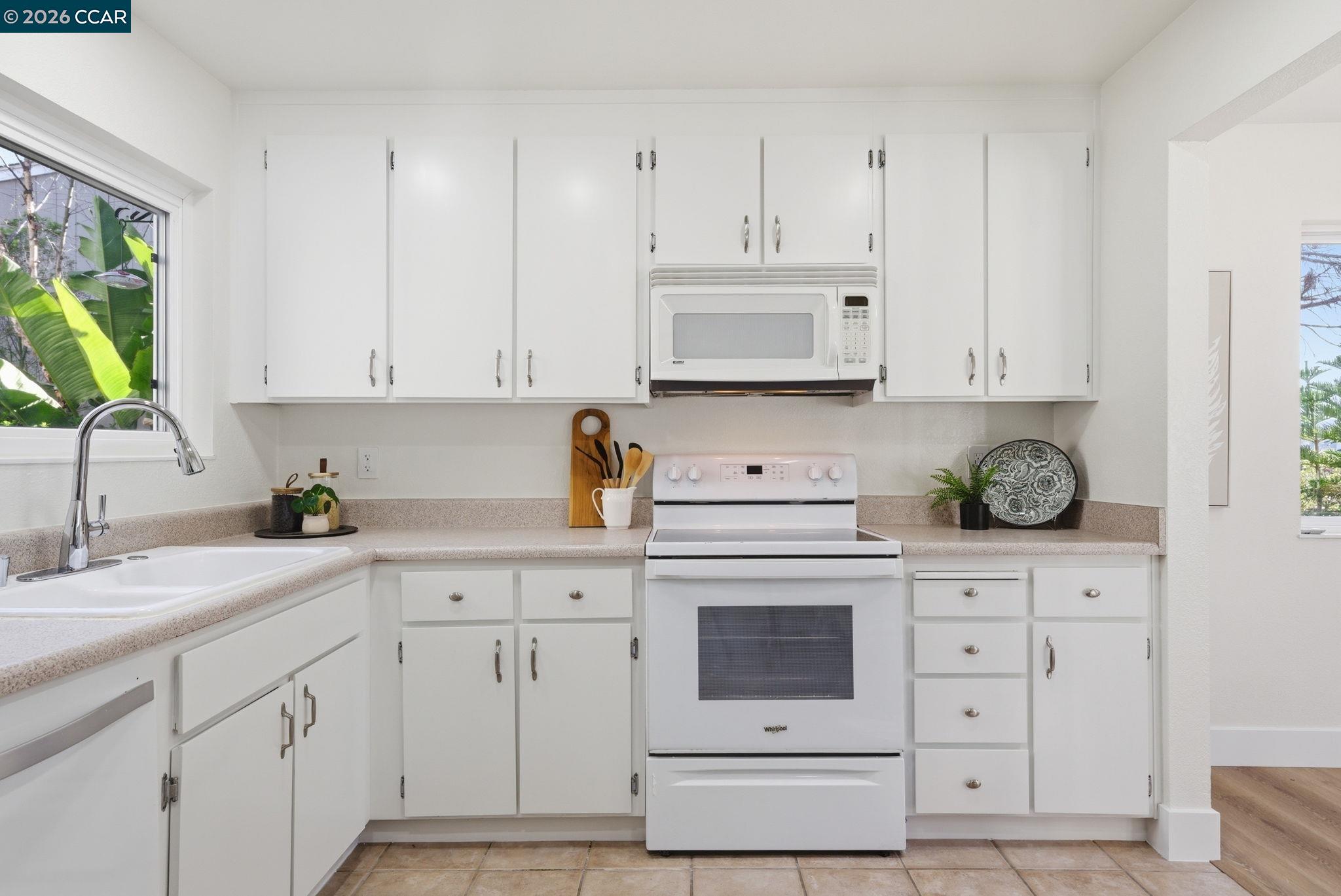 Photo #20: 41127022 Listing: Photo #20