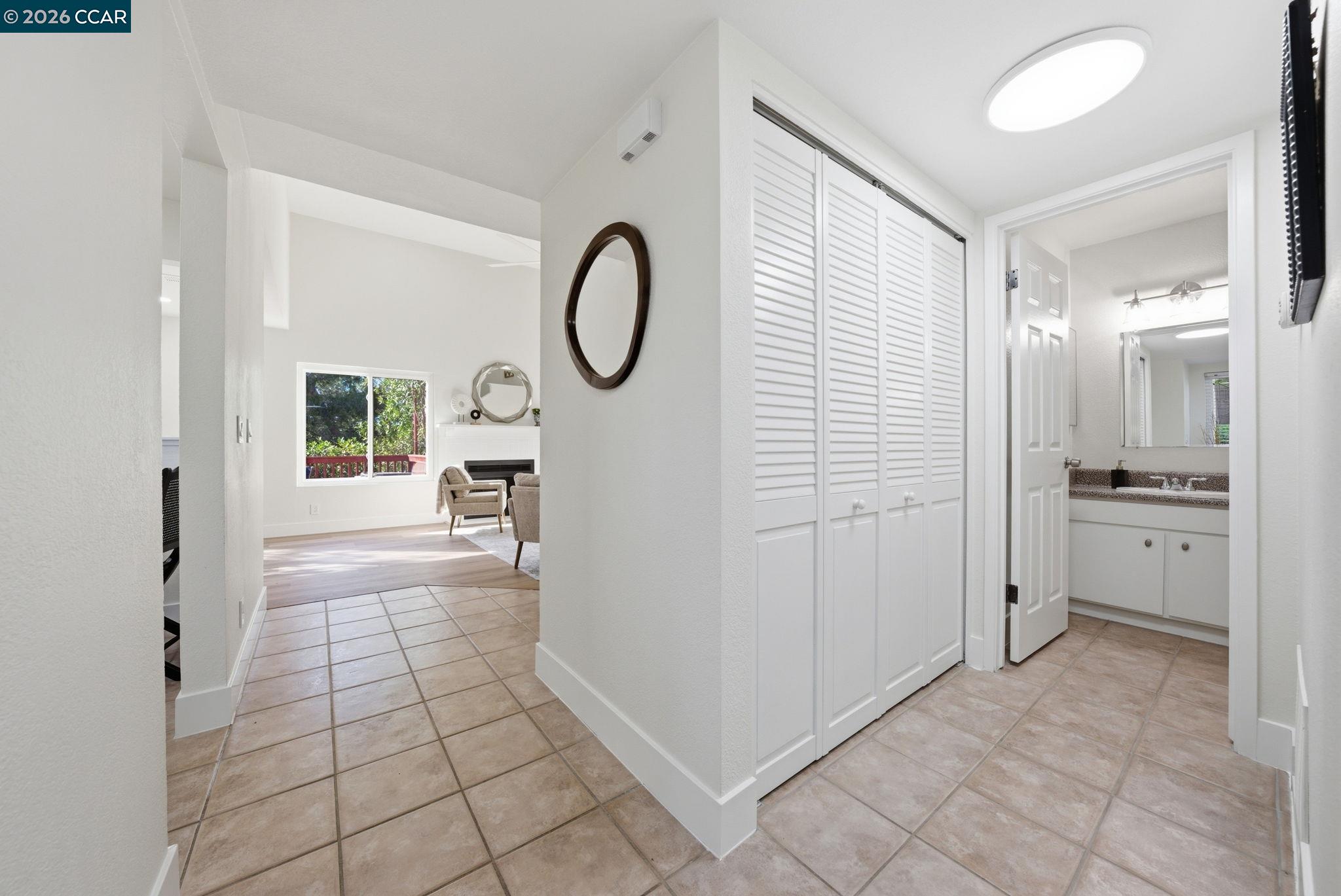 Photo #5: 41127022 Listing: Photo #5