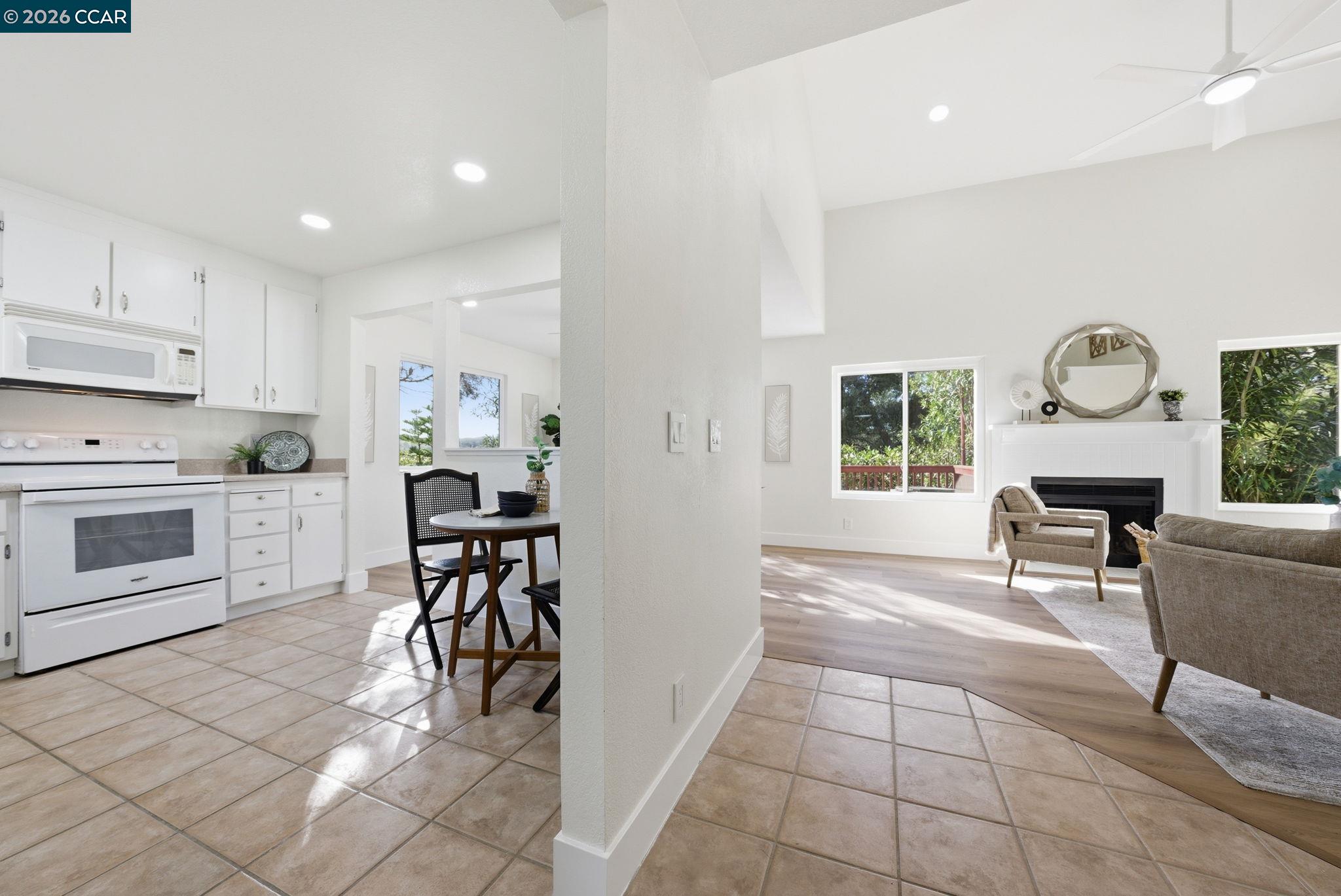 Photo #8: 41127022 Listing: Photo #8