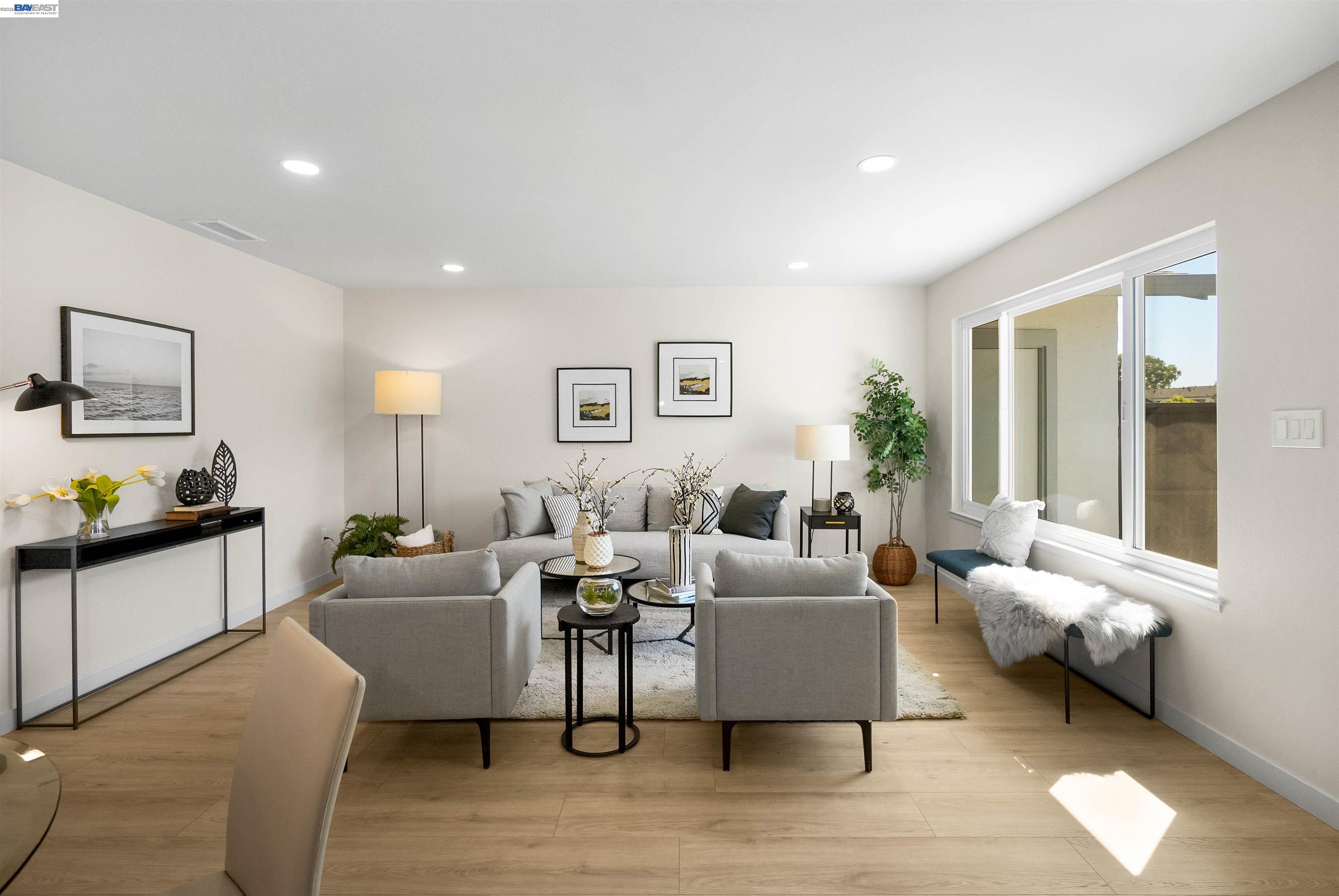 Front Image Thumbnail for BE41127024