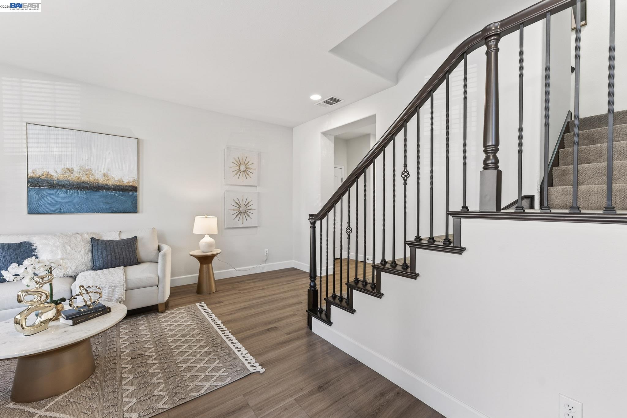 Detail Gallery Image 3 of 42 For 4915 Shelton St, Dublin,  CA 94568 - 5 Beds | 3/1 Baths