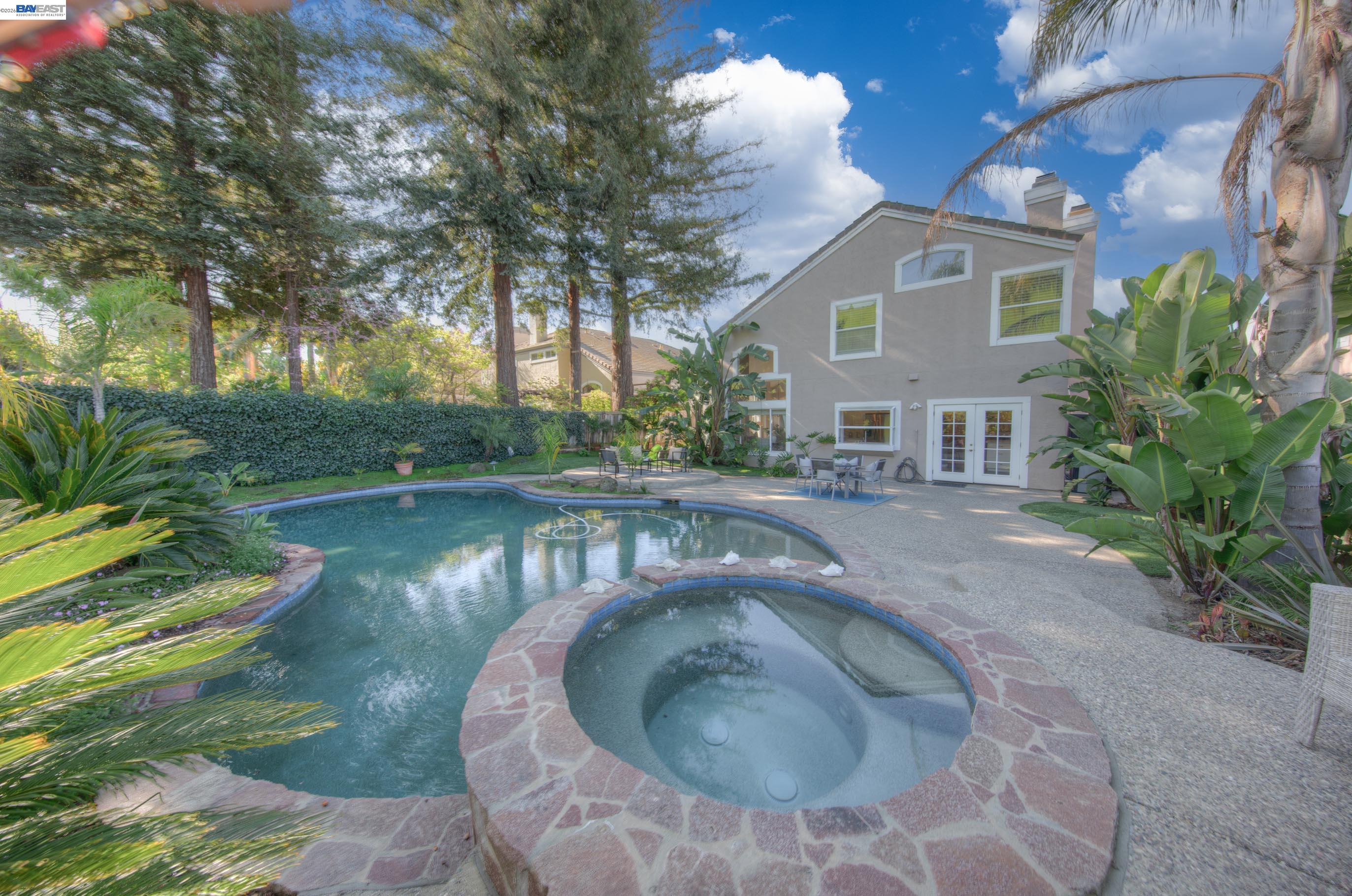 Detail Gallery Image 2 of 52 For 35172 King Ct., Fremont,  CA 94536 - 5 Beds | 3 Baths