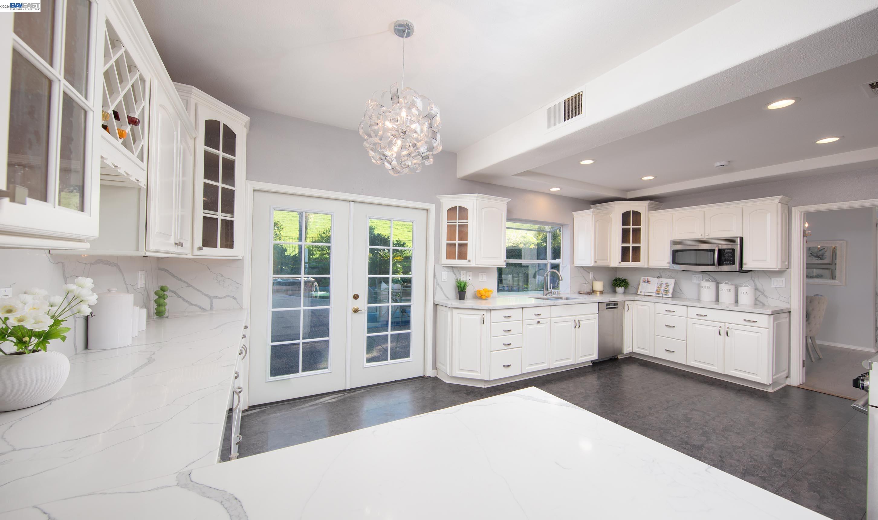 Detail Gallery Image 15 of 52 For 35172 King Ct., Fremont,  CA 94536 - 5 Beds | 3 Baths