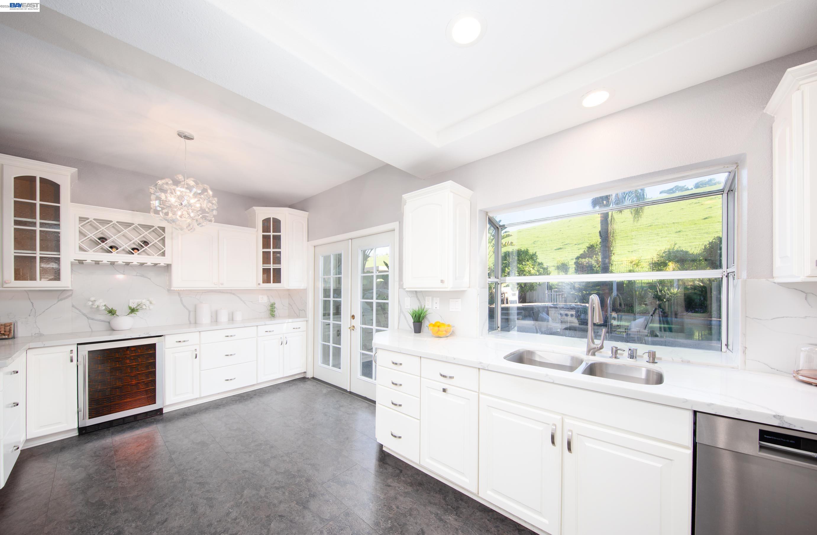 Detail Gallery Image 17 of 52 For 35172 King Ct., Fremont,  CA 94536 - 5 Beds | 3 Baths