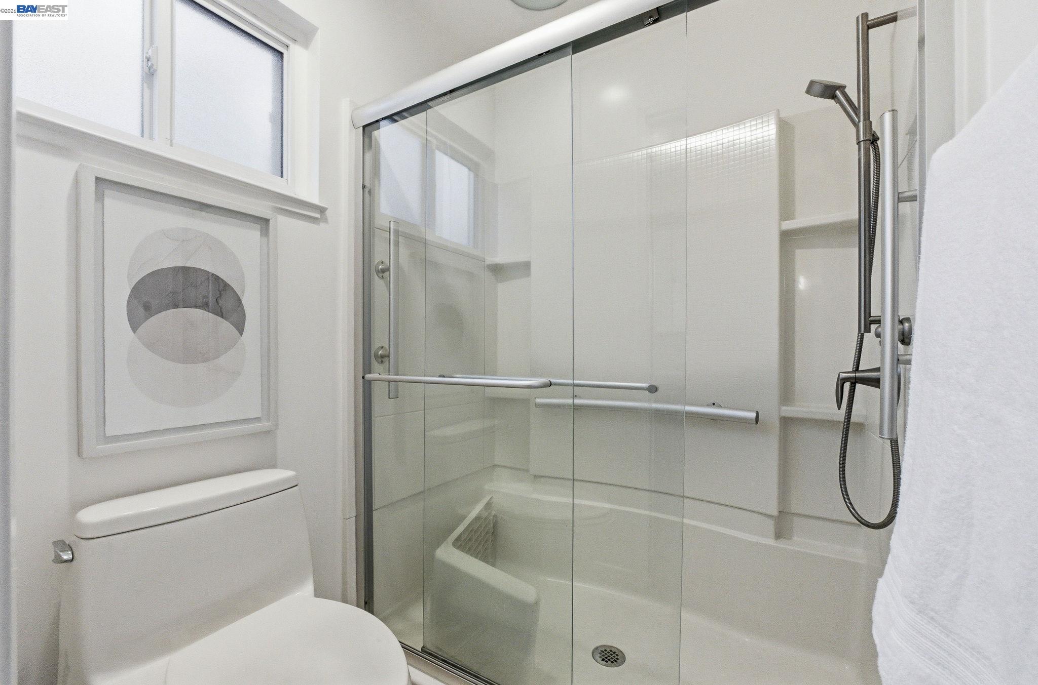 Detail Gallery Image 12 of 29 For 4534 Newhaven Way, Castro Valley,  CA 94546 - 3 Beds | 2 Baths