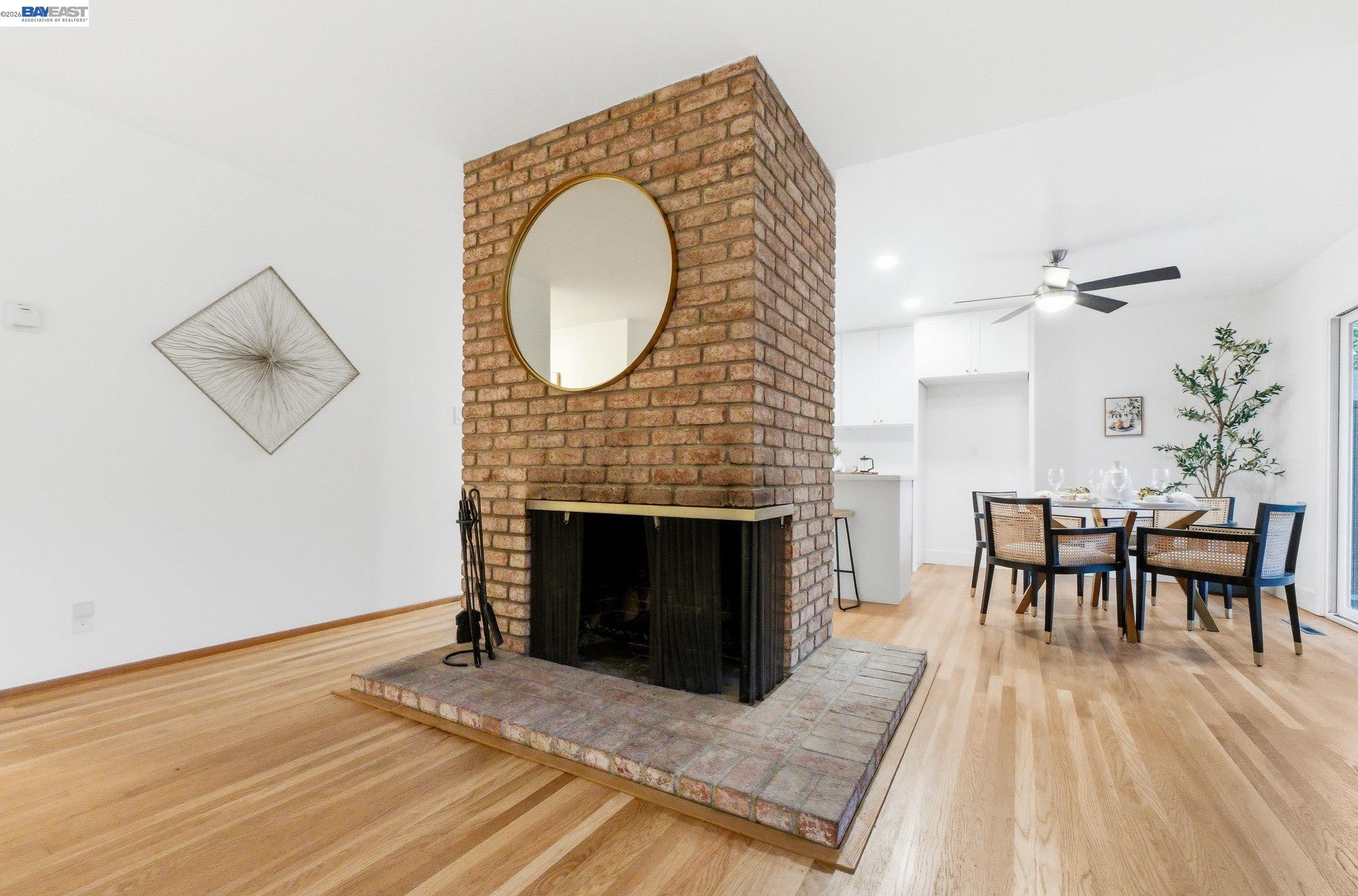 Detail Gallery Image 18 of 29 For 4534 Newhaven Way, Castro Valley,  CA 94546 - 3 Beds | 2 Baths