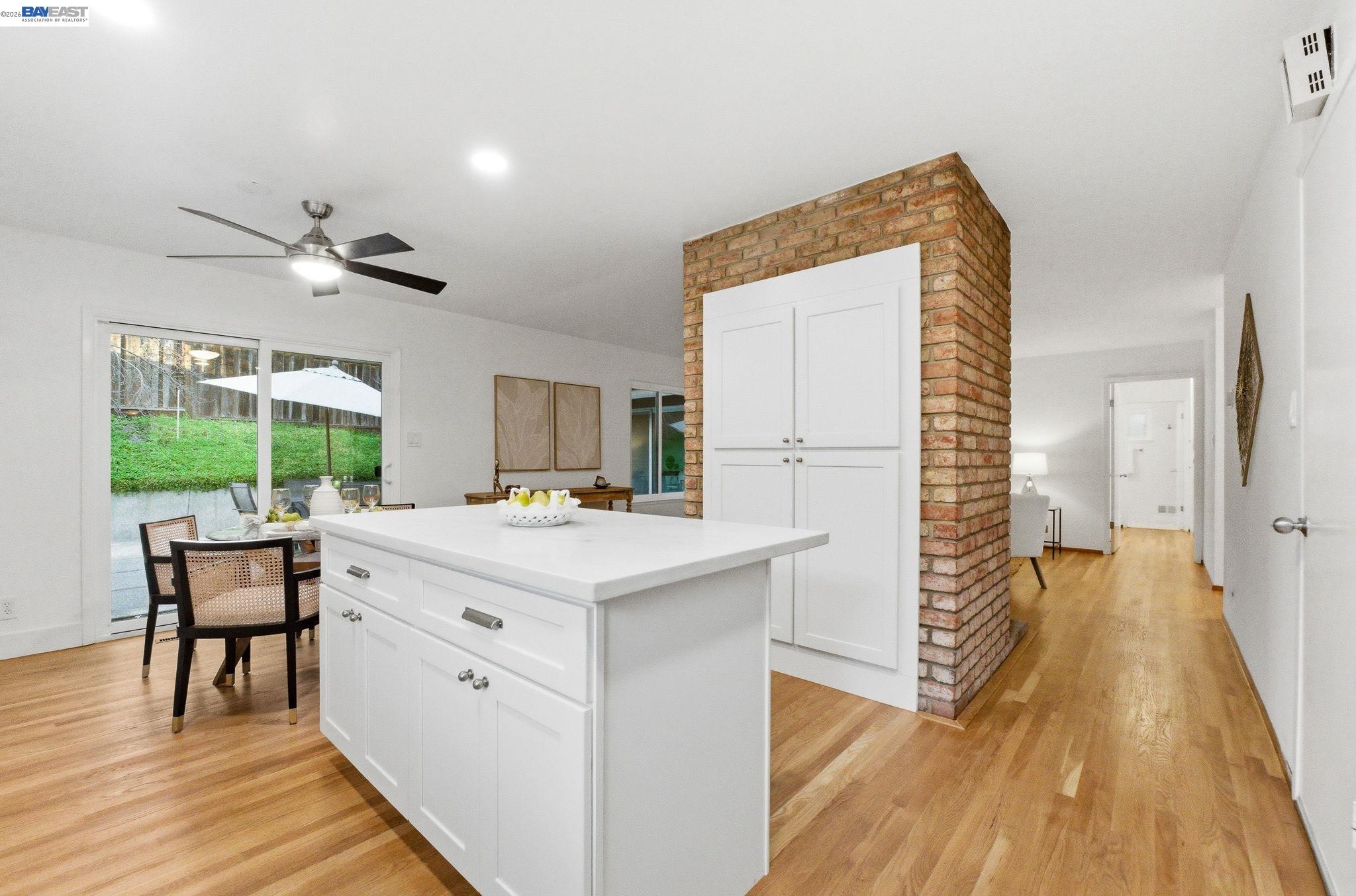 Detail Gallery Image 21 of 29 For 4534 Newhaven Way, Castro Valley,  CA 94546 - 3 Beds | 2 Baths