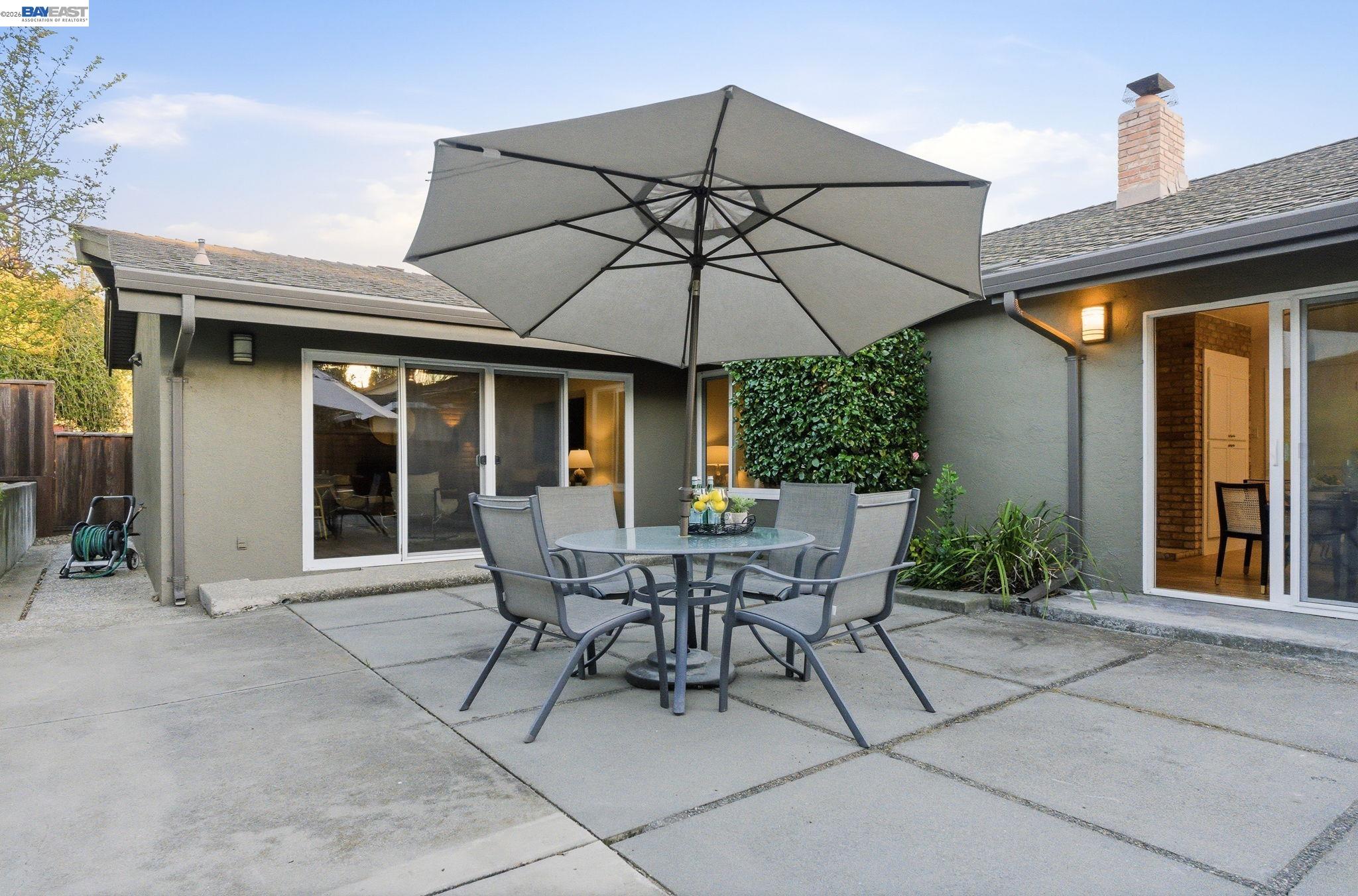 Detail Gallery Image 28 of 29 For 4534 Newhaven Way, Castro Valley,  CA 94546 - 3 Beds | 2 Baths