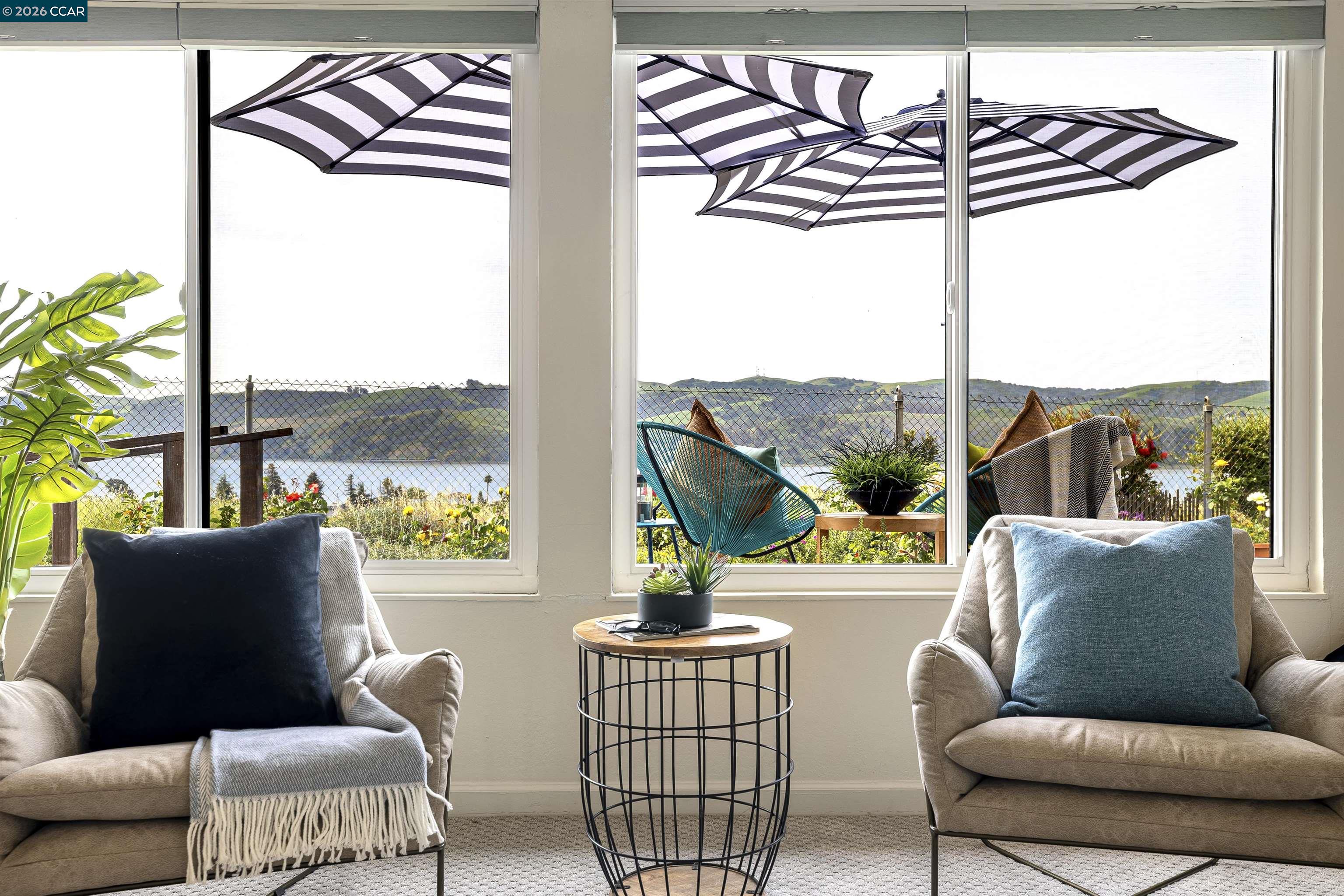 Detail Gallery Image 15 of 59 For 1196 Grove Circle, Benicia,  CA 94510 - 2 Beds | 2 Baths