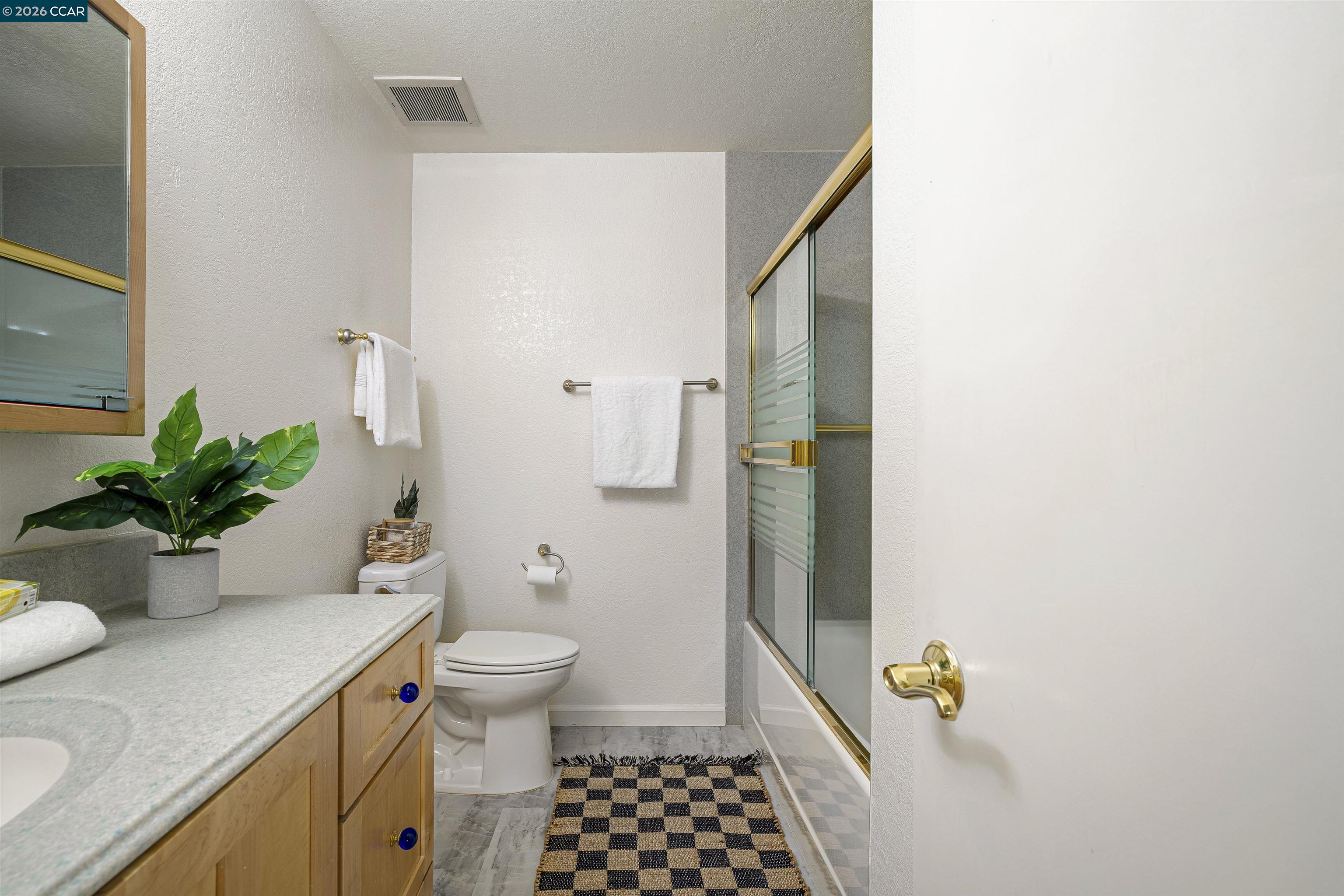 Detail Gallery Image 32 of 59 For 1196 Grove Circle, Benicia,  CA 94510 - 2 Beds | 2 Baths