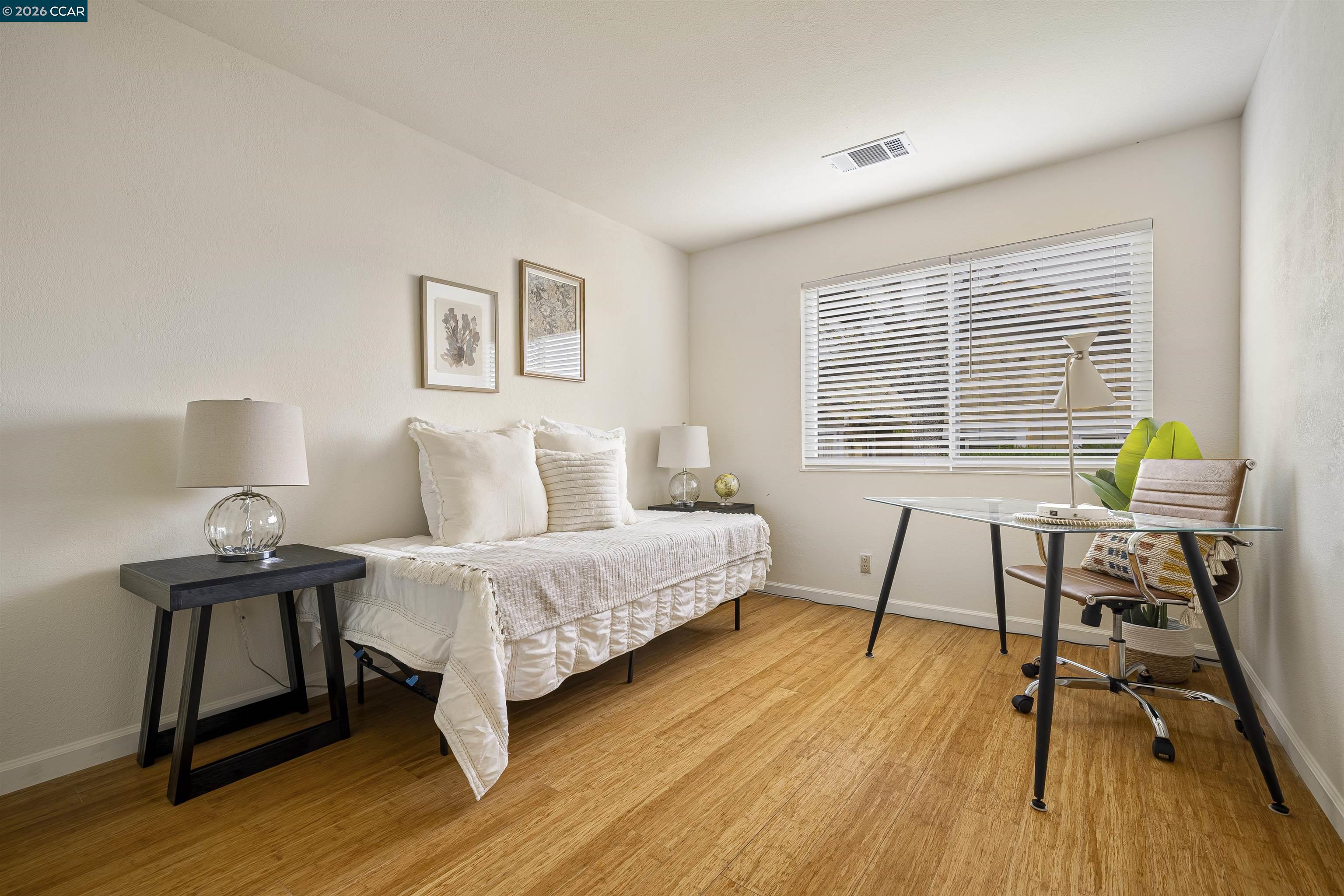 Detail Gallery Image 33 of 59 For 1196 Grove Circle, Benicia,  CA 94510 - 2 Beds | 2 Baths