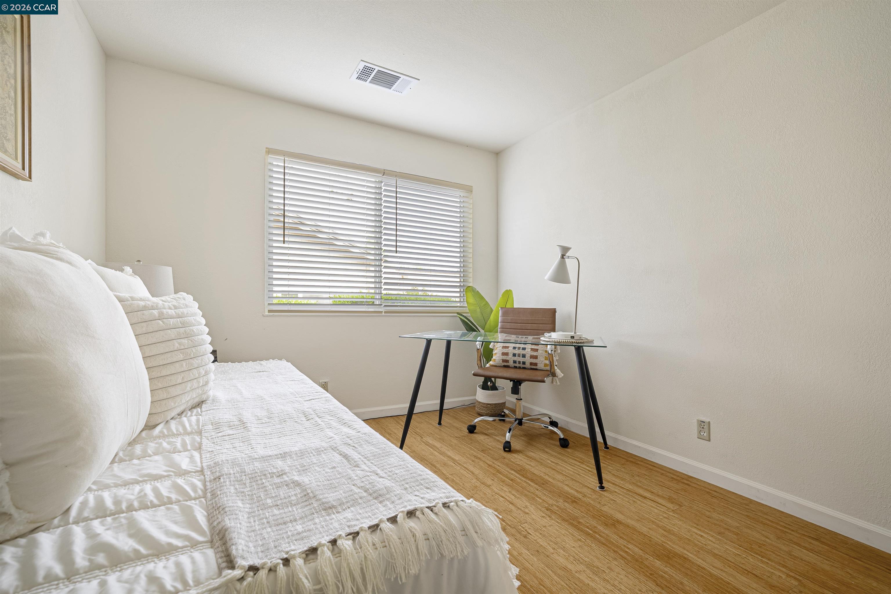 Detail Gallery Image 34 of 59 For 1196 Grove Circle, Benicia,  CA 94510 - 2 Beds | 2 Baths