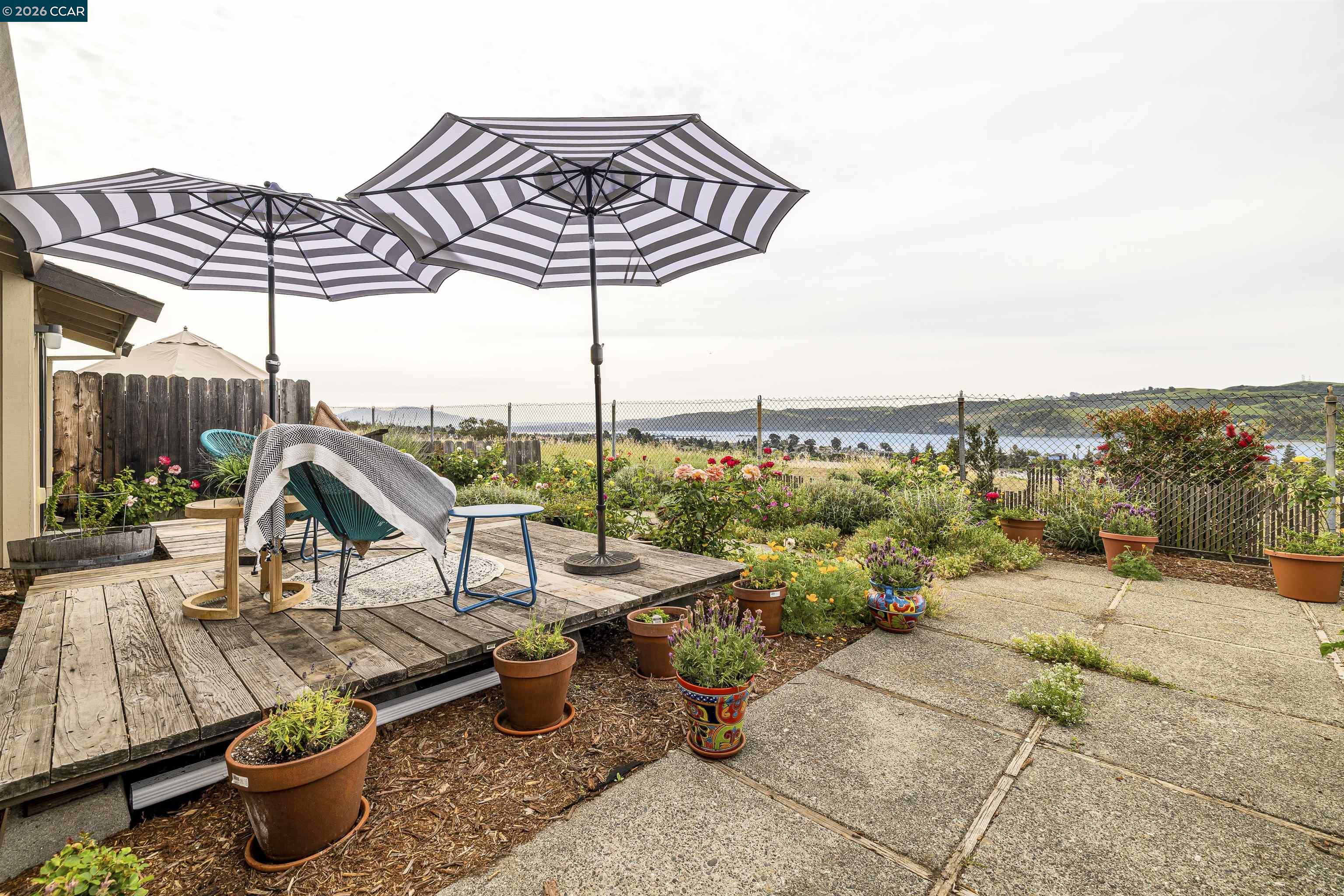 Detail Gallery Image 47 of 59 For 1196 Grove Circle, Benicia,  CA 94510 - 2 Beds | 2 Baths