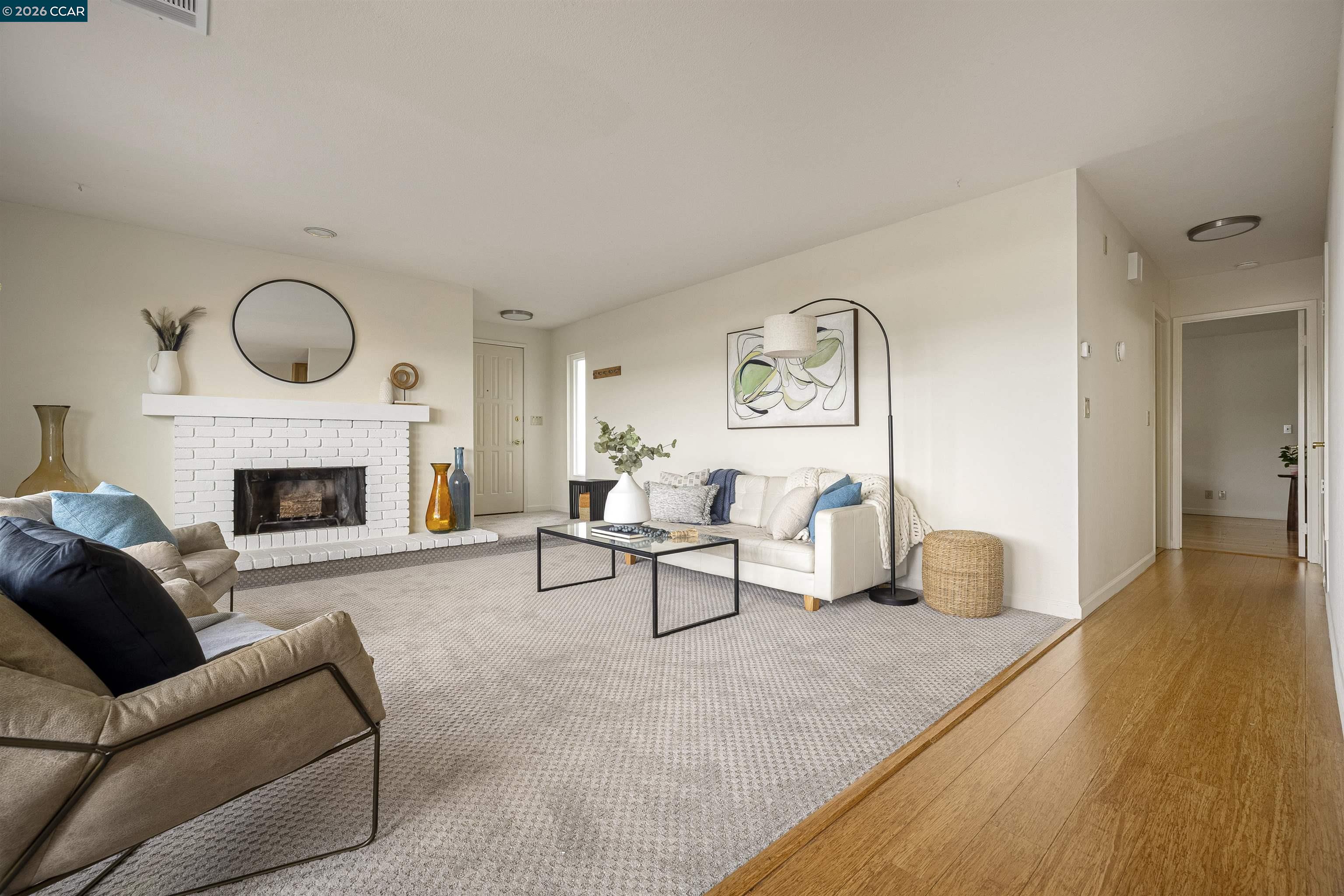 Detail Gallery Image 8 of 59 For 1196 Grove Circle, Benicia,  CA 94510 - 2 Beds | 2 Baths