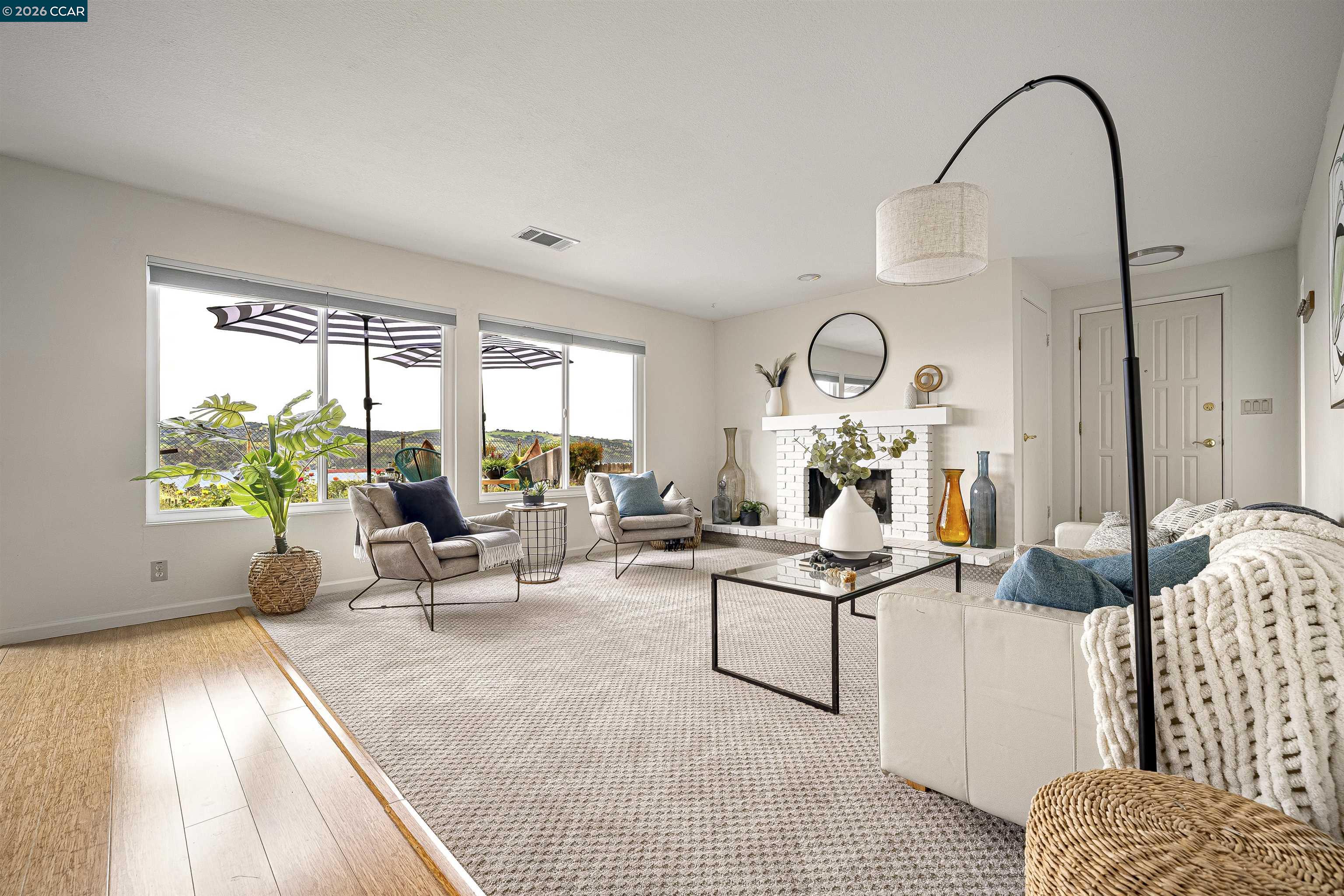 Detail Gallery Image 9 of 59 For 1196 Grove Circle, Benicia,  CA 94510 - 2 Beds | 2 Baths