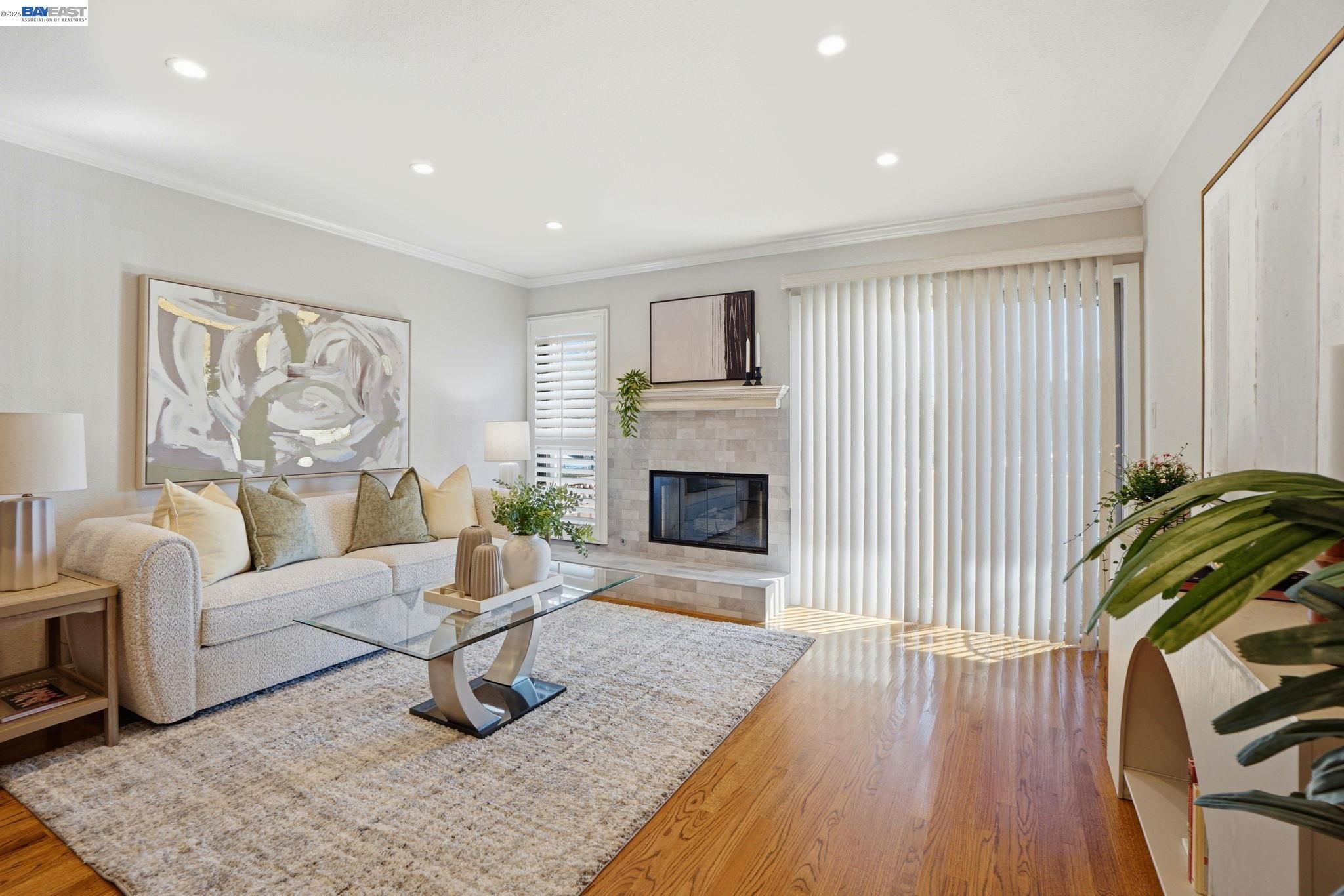 Detail Gallery Image 2 of 28 For 1945 Trinity Ave #1,  Walnut Creek,  CA 94596 - 2 Beds | 1 Baths