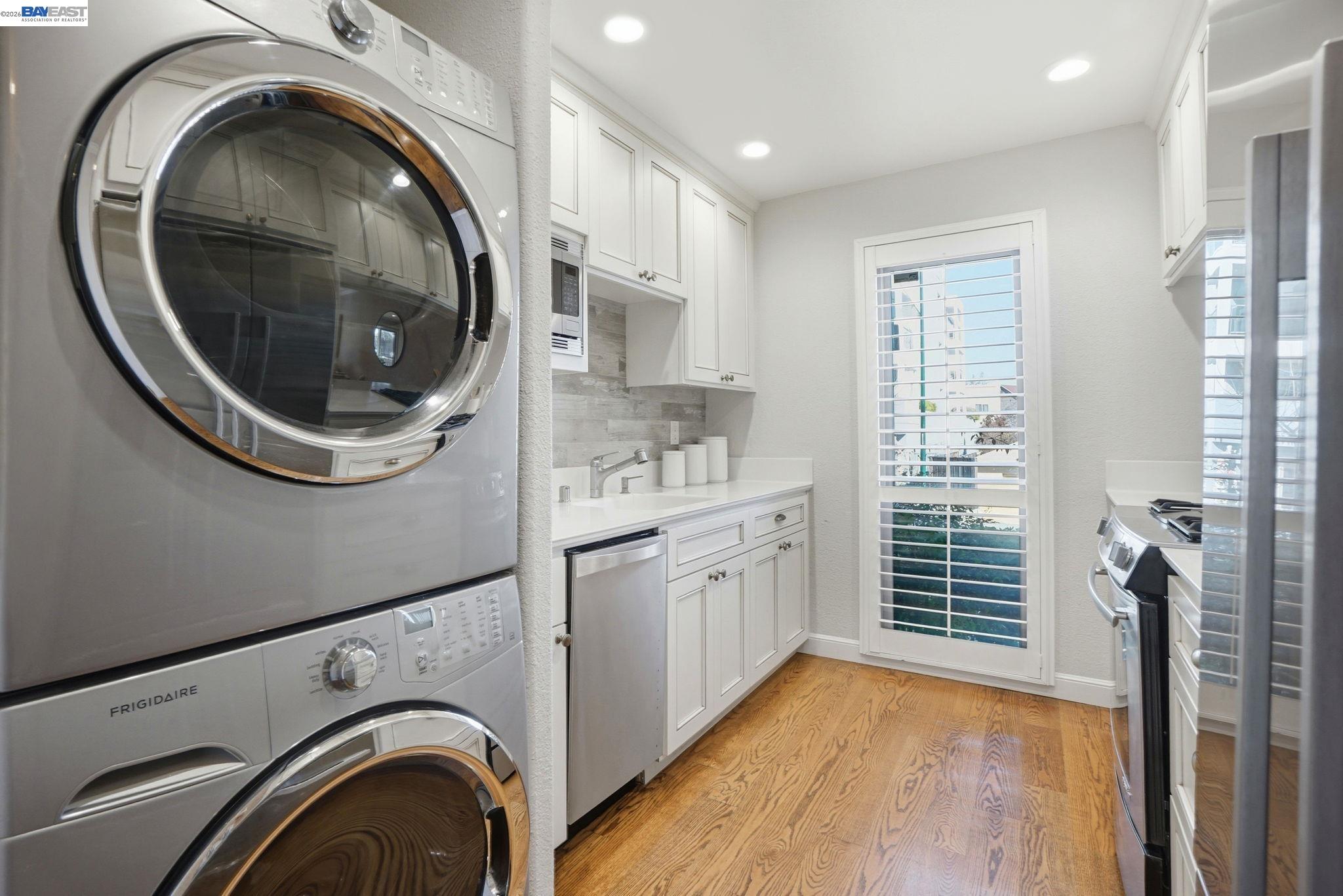 Detail Gallery Image 13 of 28 For 1945 Trinity Ave #1,  Walnut Creek,  CA 94596 - 2 Beds | 1 Baths