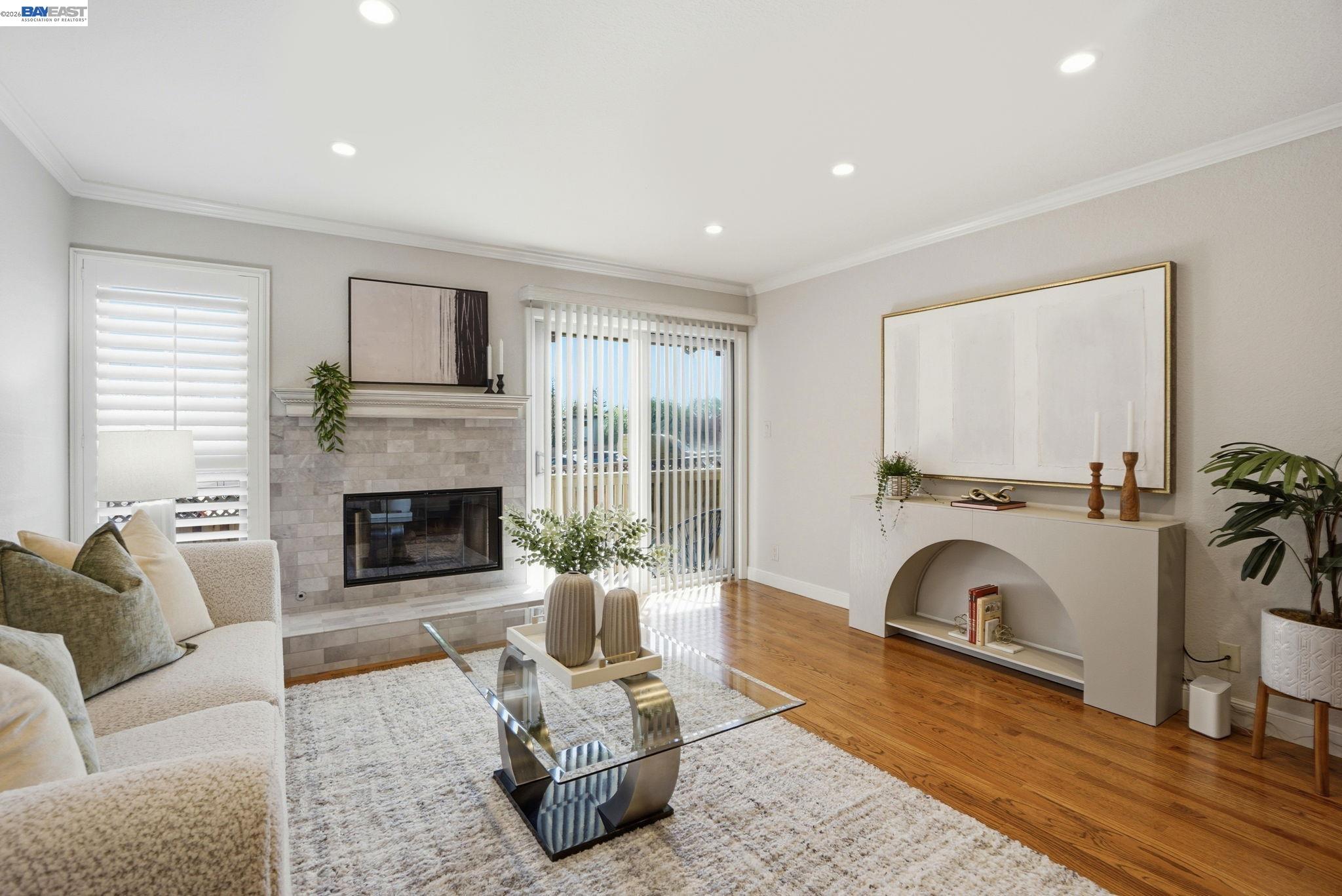 Detail Gallery Image 3 of 28 For 1945 Trinity Ave #1,  Walnut Creek,  CA 94596 - 2 Beds | 1 Baths