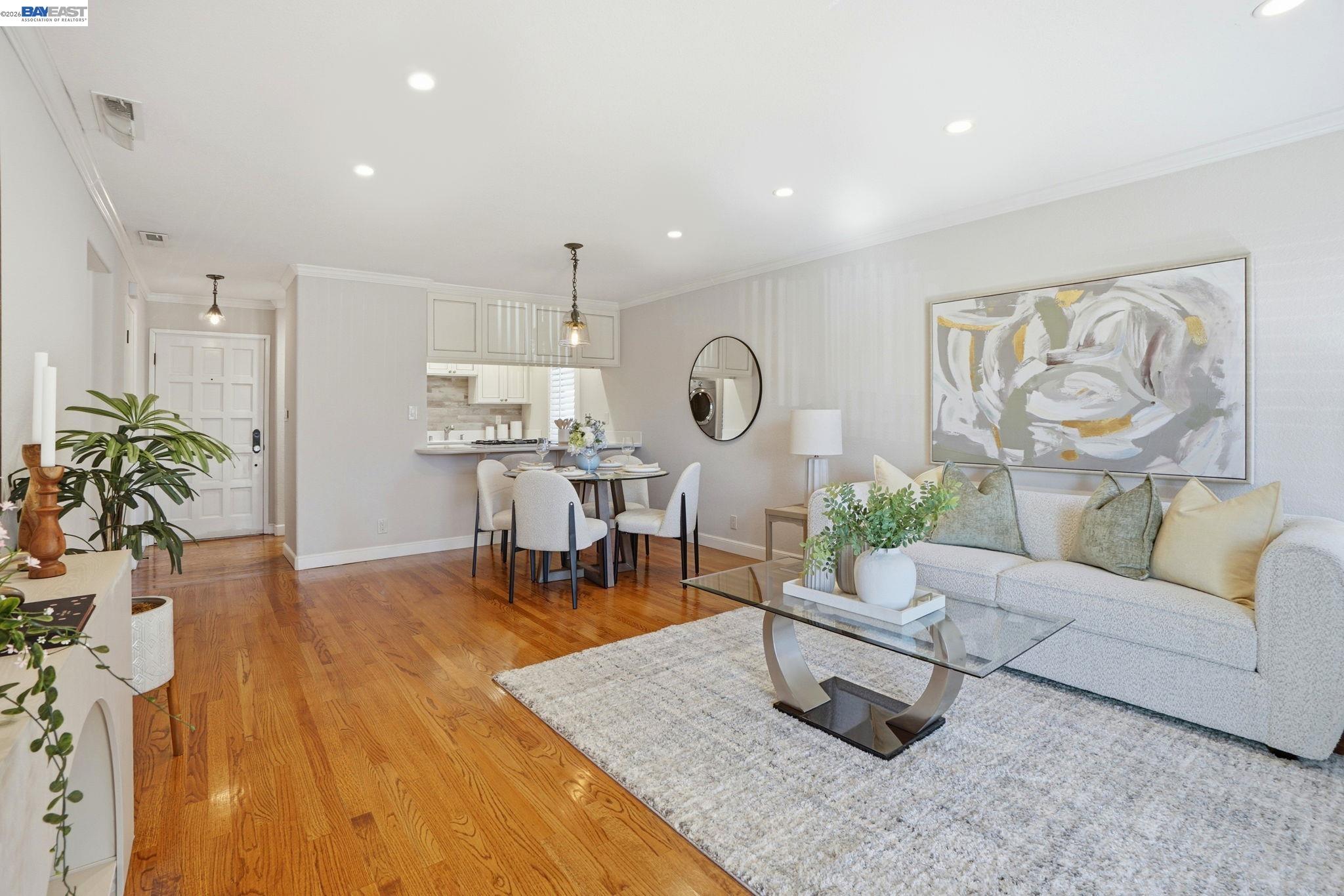 Detail Gallery Image 4 of 28 For 1945 Trinity Ave #1,  Walnut Creek,  CA 94596 - 2 Beds | 1 Baths