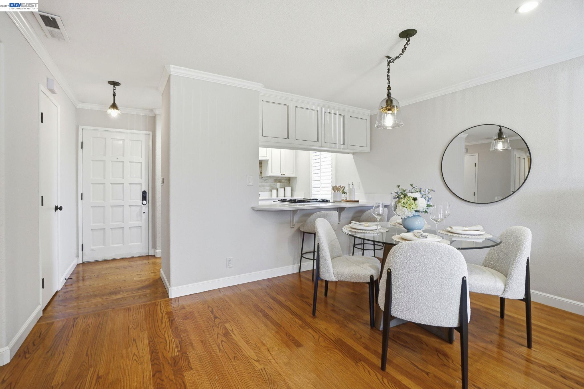 Detail Gallery Image 9 of 28 For 1945 Trinity Ave #1,  Walnut Creek,  CA 94596 - 2 Beds | 1 Baths