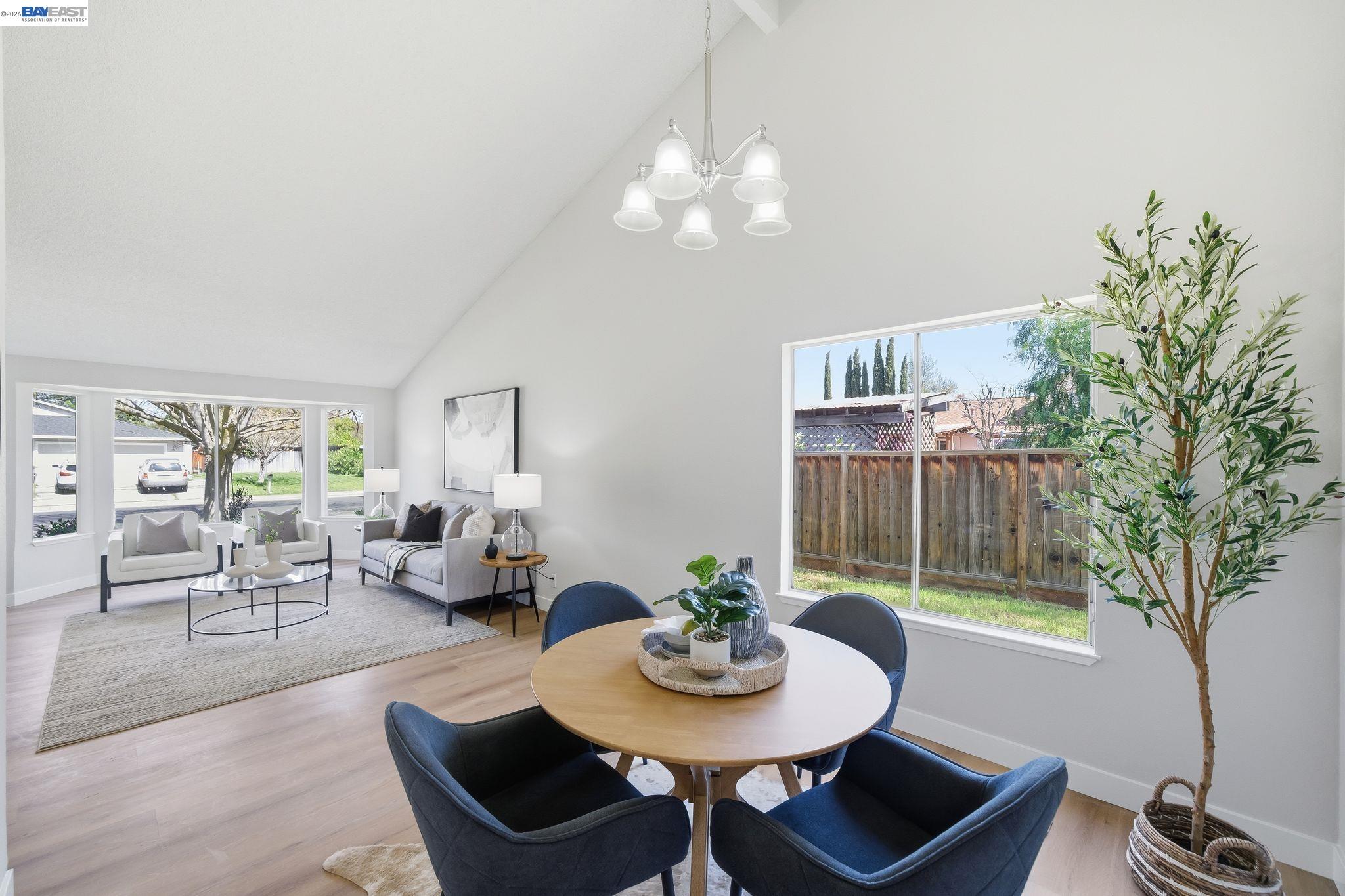 Detail Gallery Image 8 of 47 For 5981 Skylinks, Livermore,  CA 94551 - 4 Beds | 2 Baths