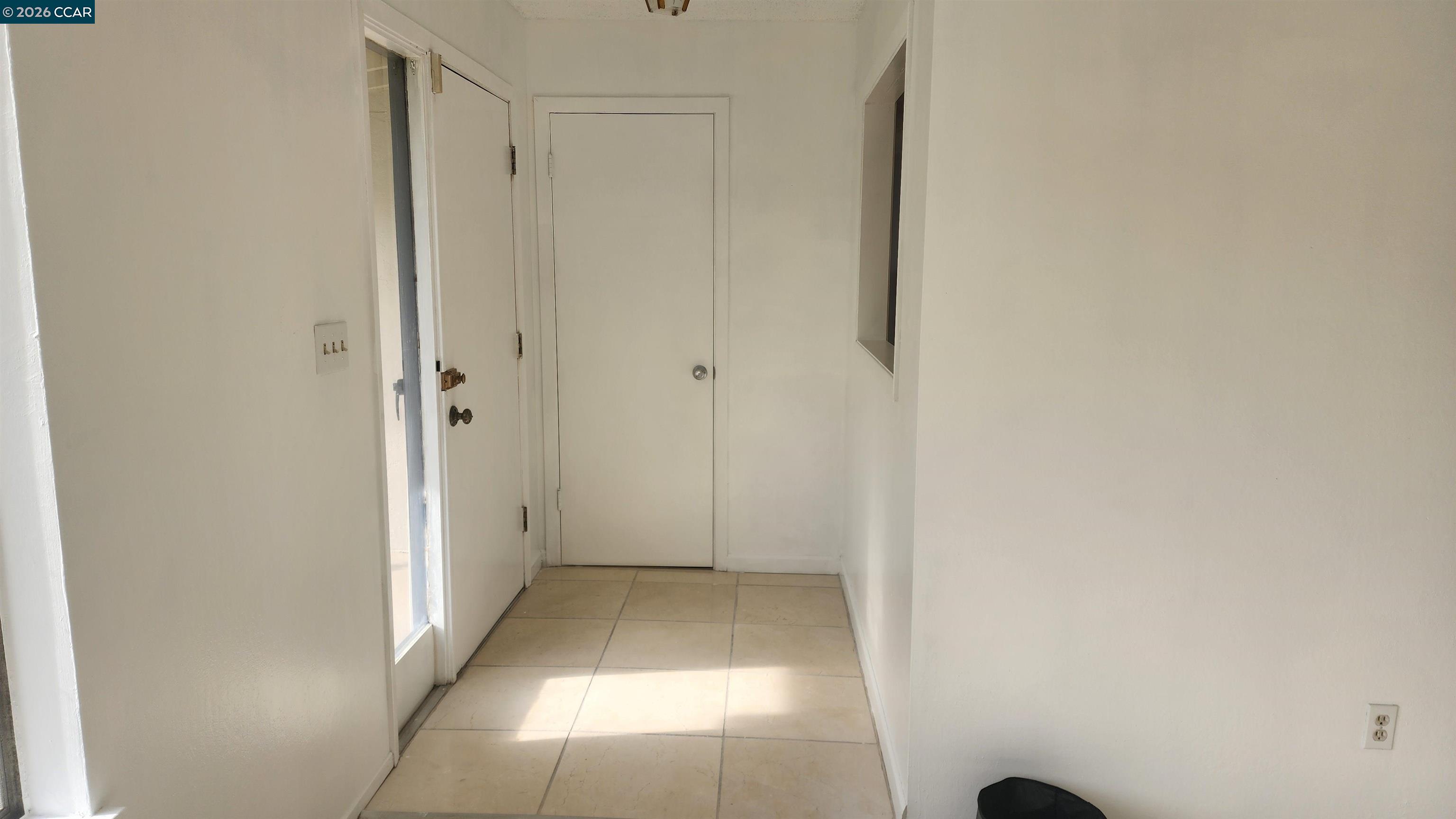 Detail Gallery Image 11 of 49 For 1269 Center Avenue, Martinez,  CA 94553 - 3 Beds | 2 Baths