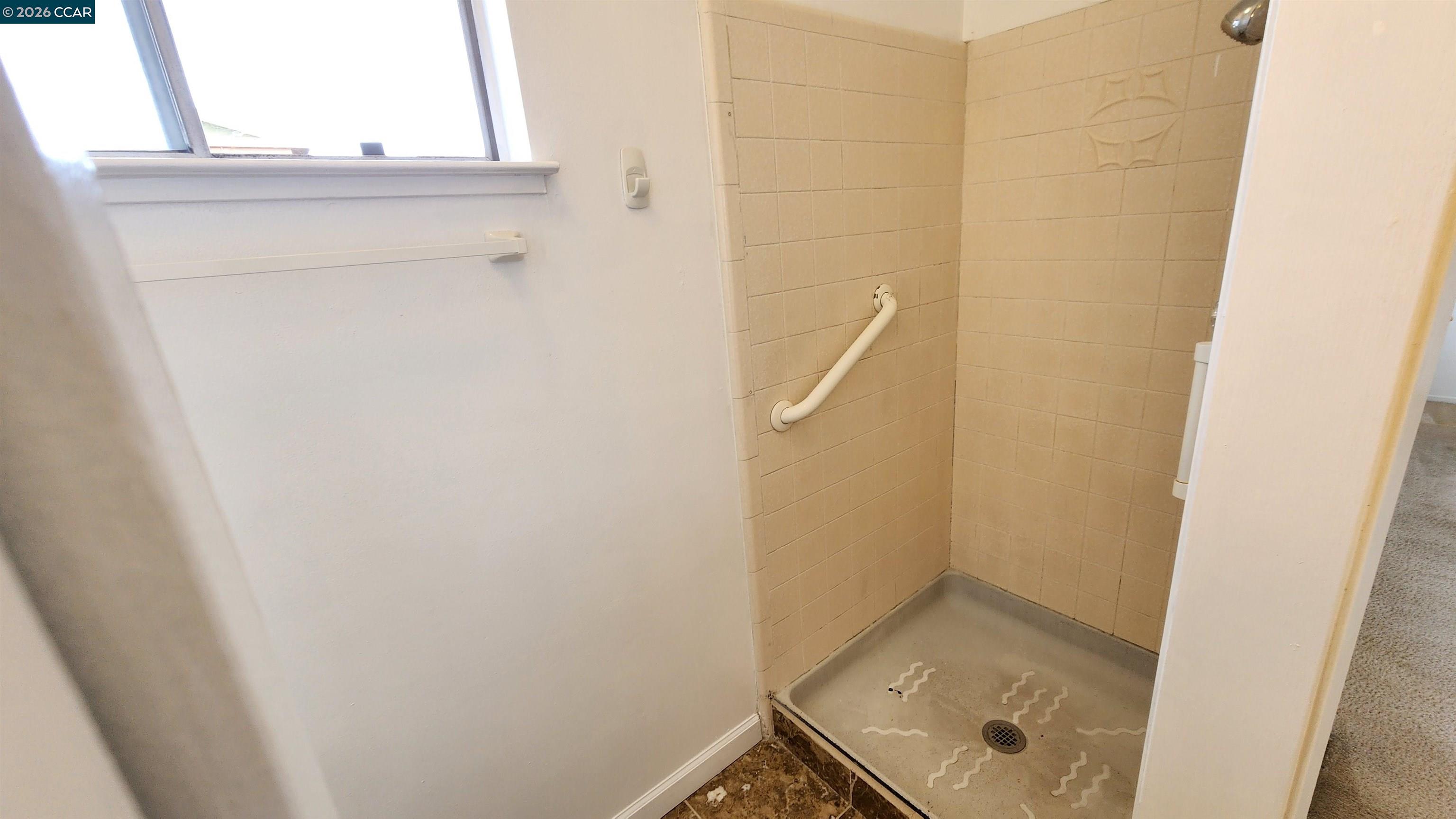 Detail Gallery Image 25 of 49 For 1269 Center Avenue, Martinez,  CA 94553 - 3 Beds | 2 Baths