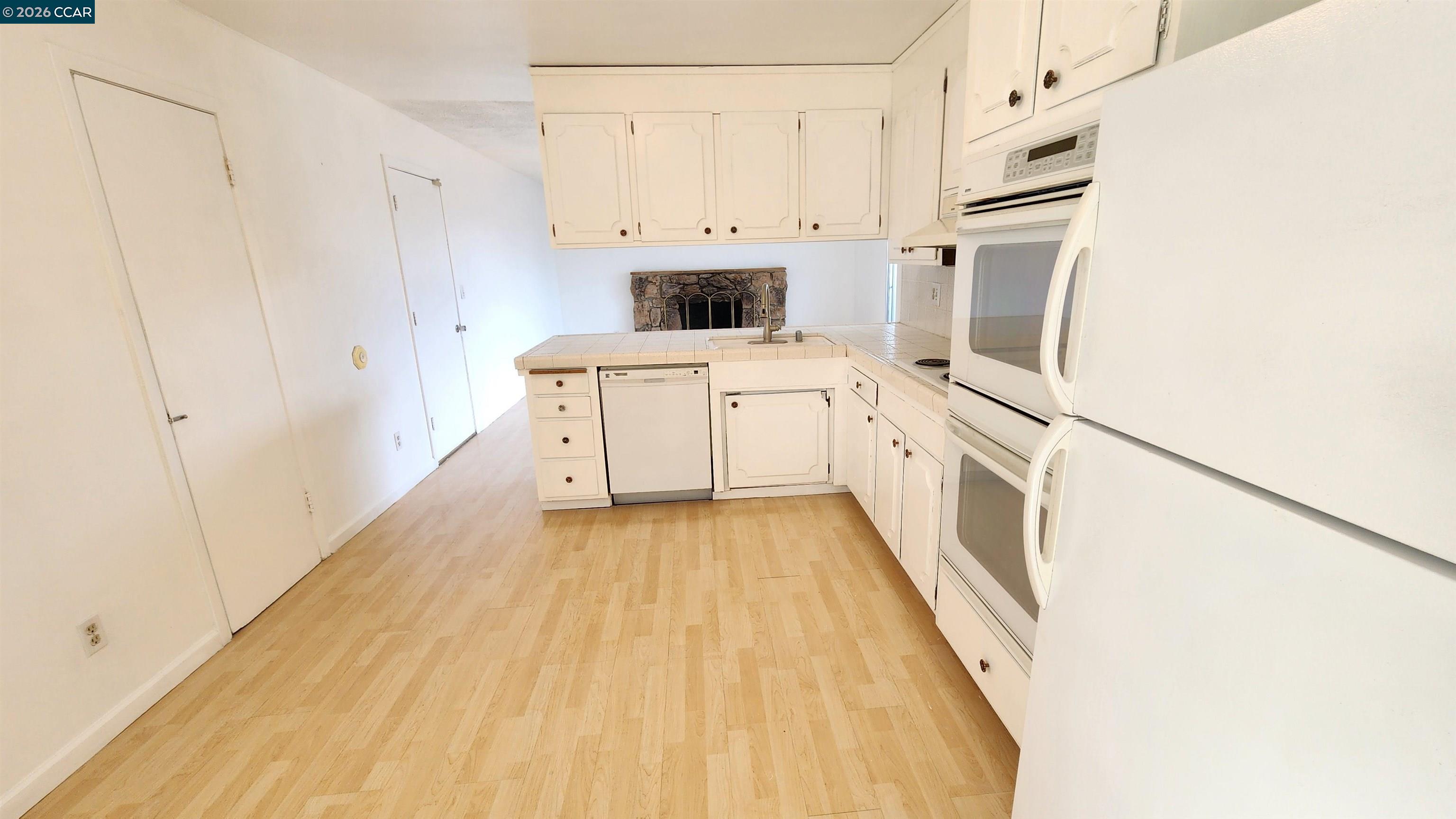 Detail Gallery Image 27 of 49 For 1269 Center Avenue, Martinez,  CA 94553 - 3 Beds | 2 Baths