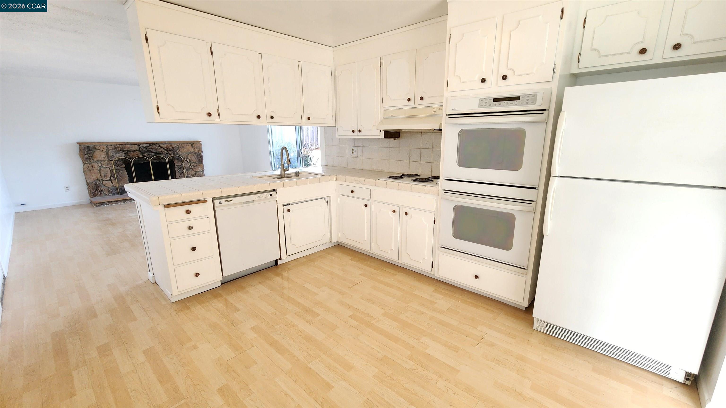 Detail Gallery Image 28 of 49 For 1269 Center Avenue, Martinez,  CA 94553 - 3 Beds | 2 Baths