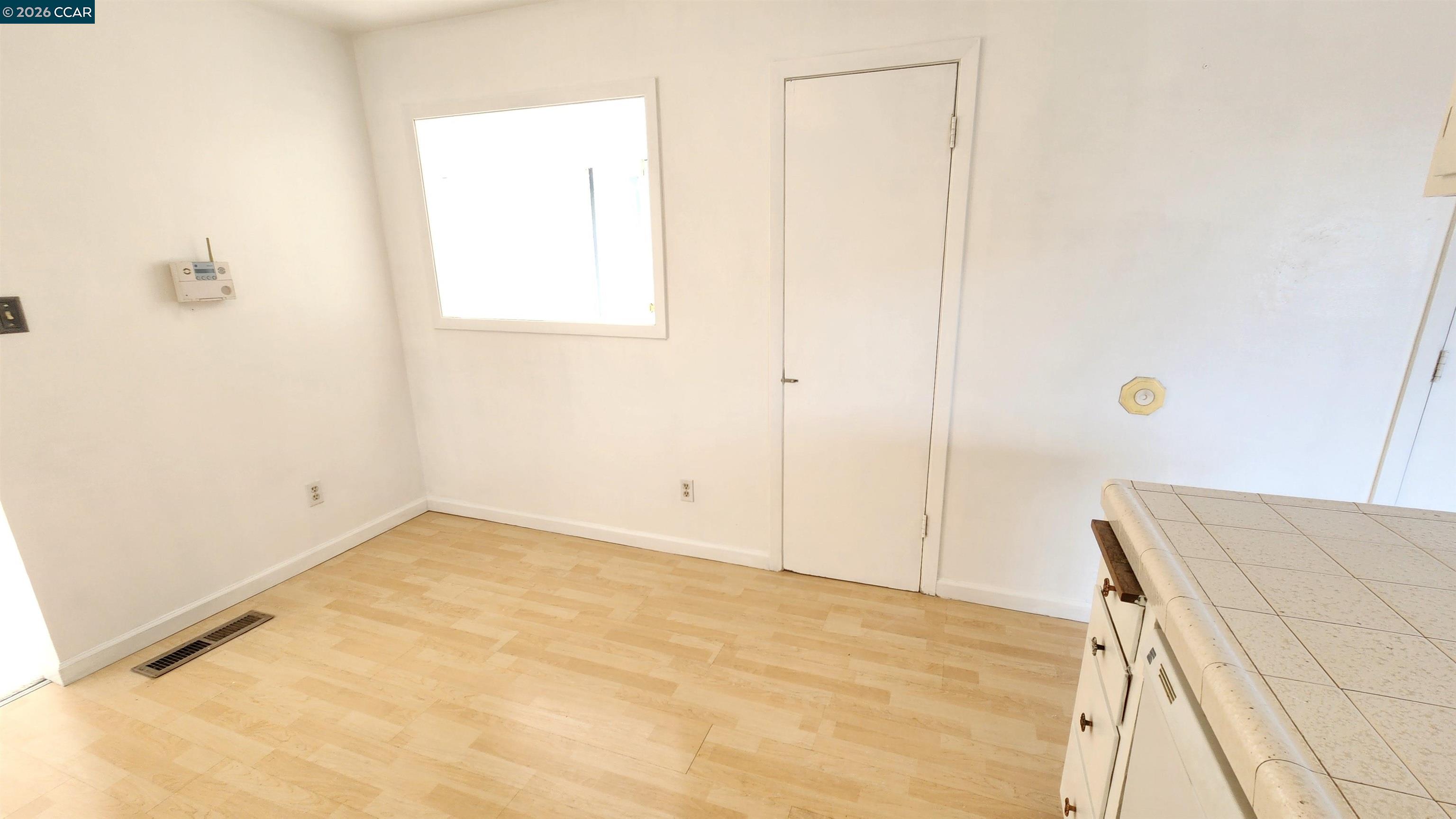 Detail Gallery Image 29 of 49 For 1269 Center Avenue, Martinez,  CA 94553 - 3 Beds | 2 Baths