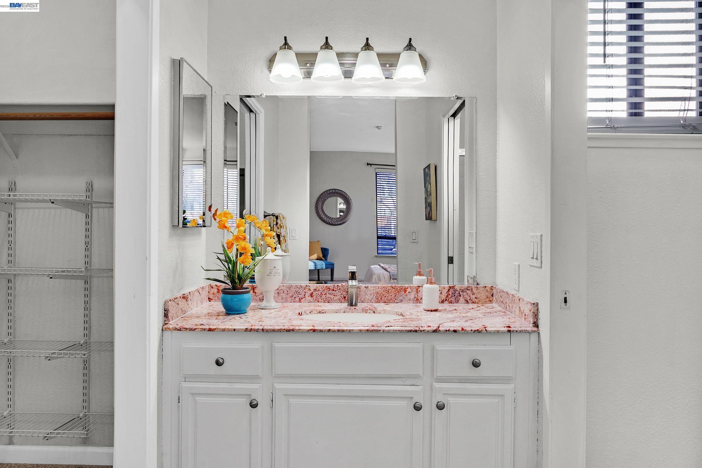 Detail Gallery Image 13 of 38 For 39921 Parada St a,  Newark,  CA 94560 - 3 Beds | 2 Baths