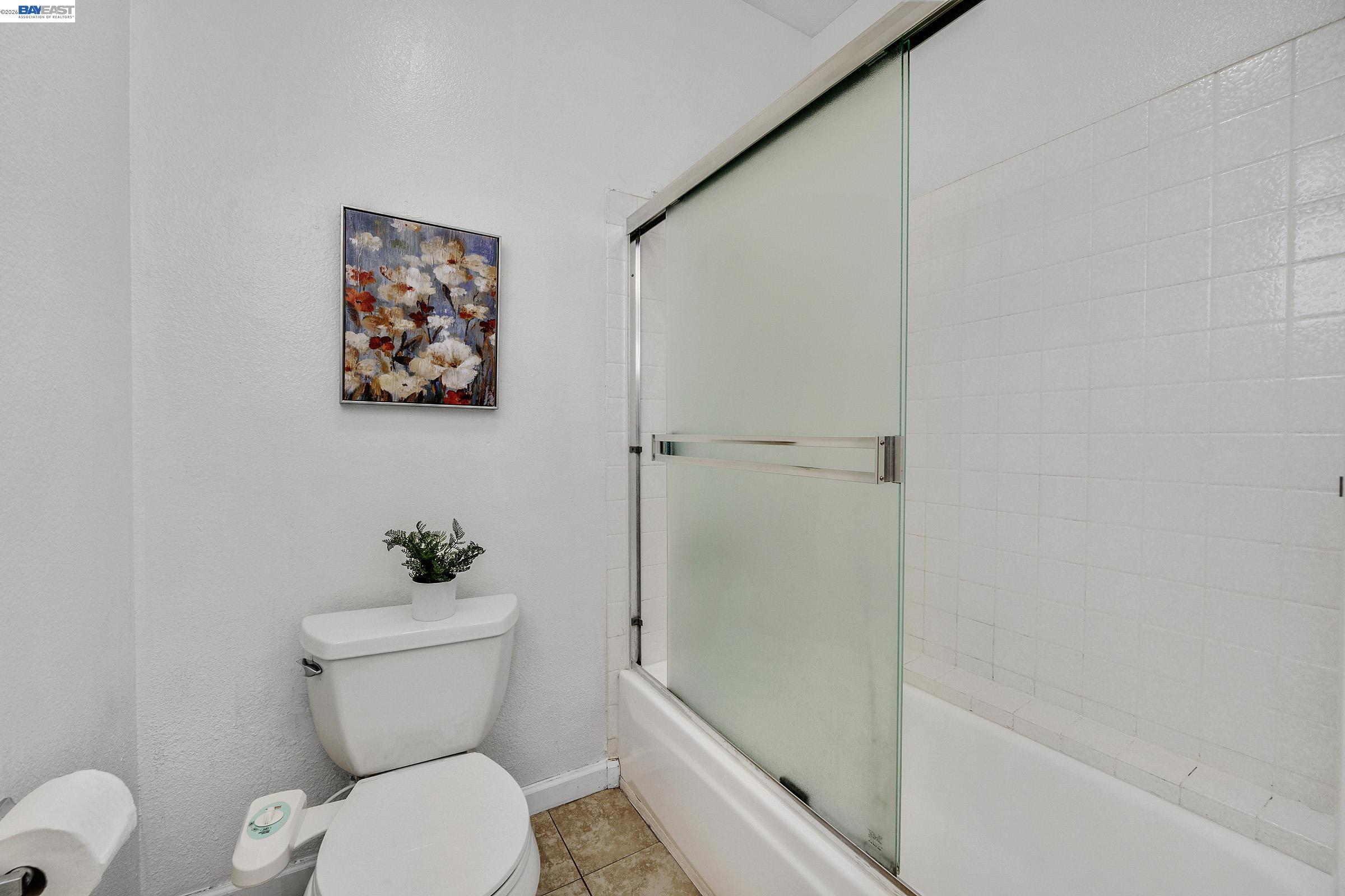 Detail Gallery Image 14 of 38 For 39921 Parada St a,  Newark,  CA 94560 - 3 Beds | 2 Baths