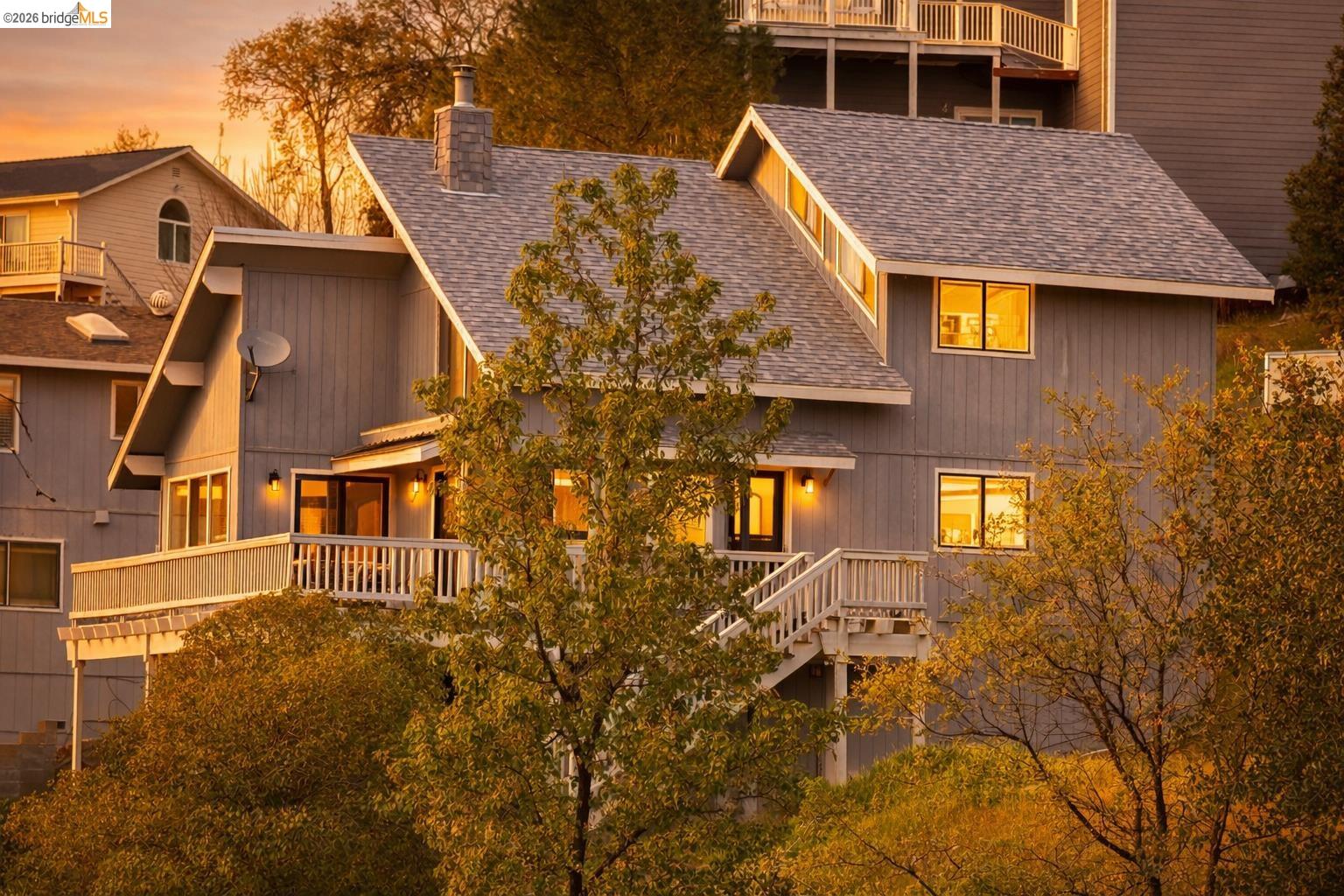 Detail Gallery Image 1 of 22 For 867 Foothill Road, Copperopolis,  CA 95228 - 3 Beds | 2 Baths