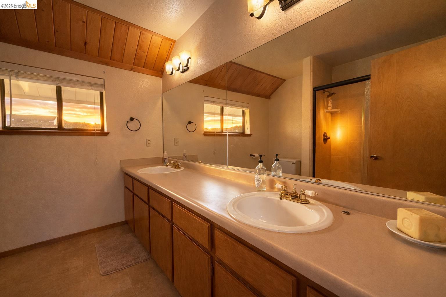 Detail Gallery Image 16 of 22 For 867 Foothill Road, Copperopolis,  CA 95228 - 3 Beds | 2 Baths